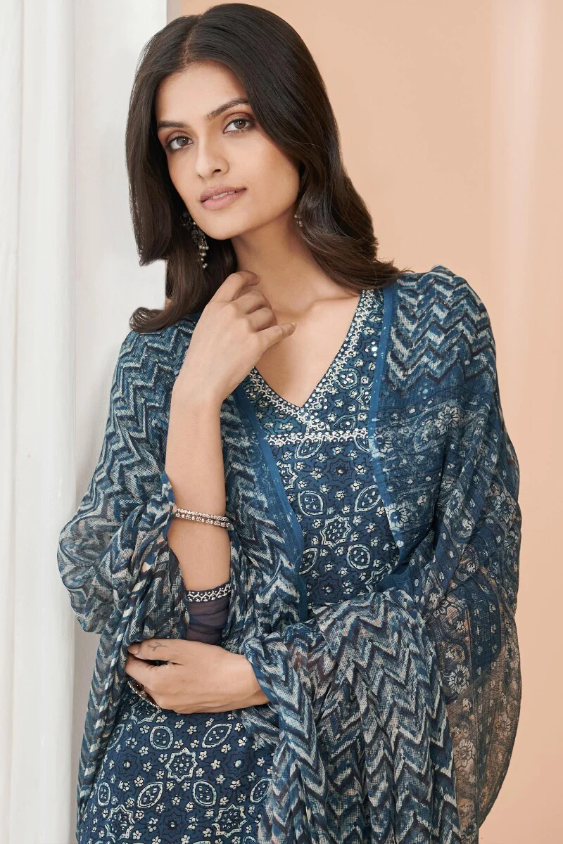 Sehra Shabnam Ajrak Kota Dupatta - Image 5