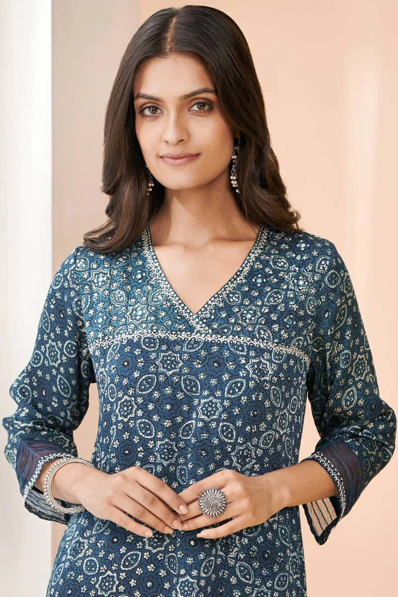 Sehra Shabnam Ajrak Modal Kurta