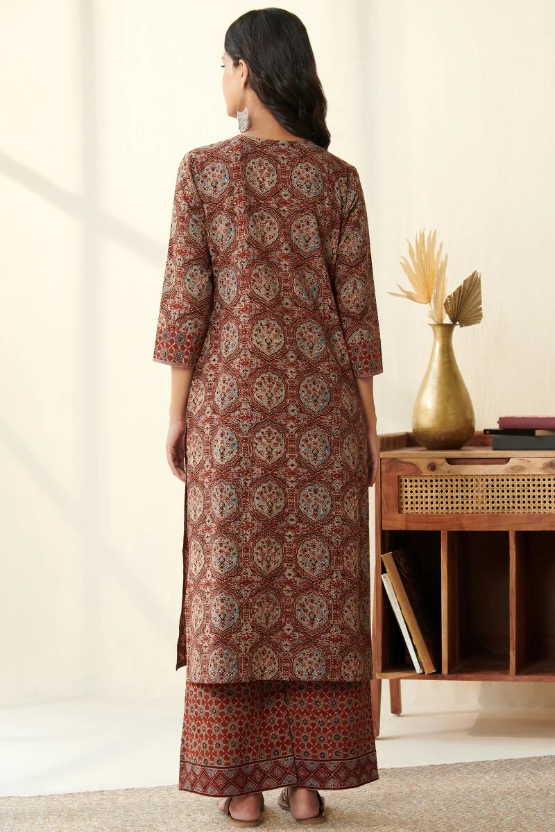 Sehra Suhani Ajrak Kurta - Image 7