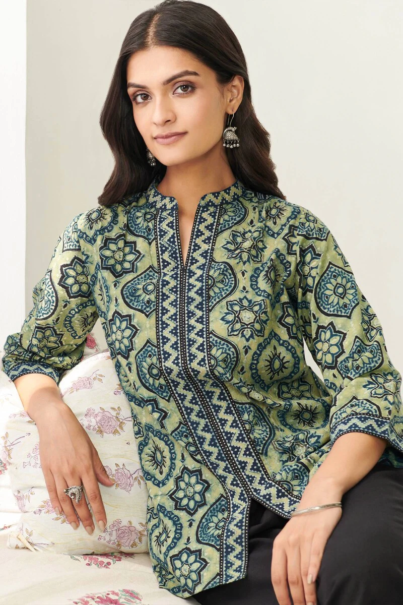 Sehra Tara Ajrak Top - Image 5