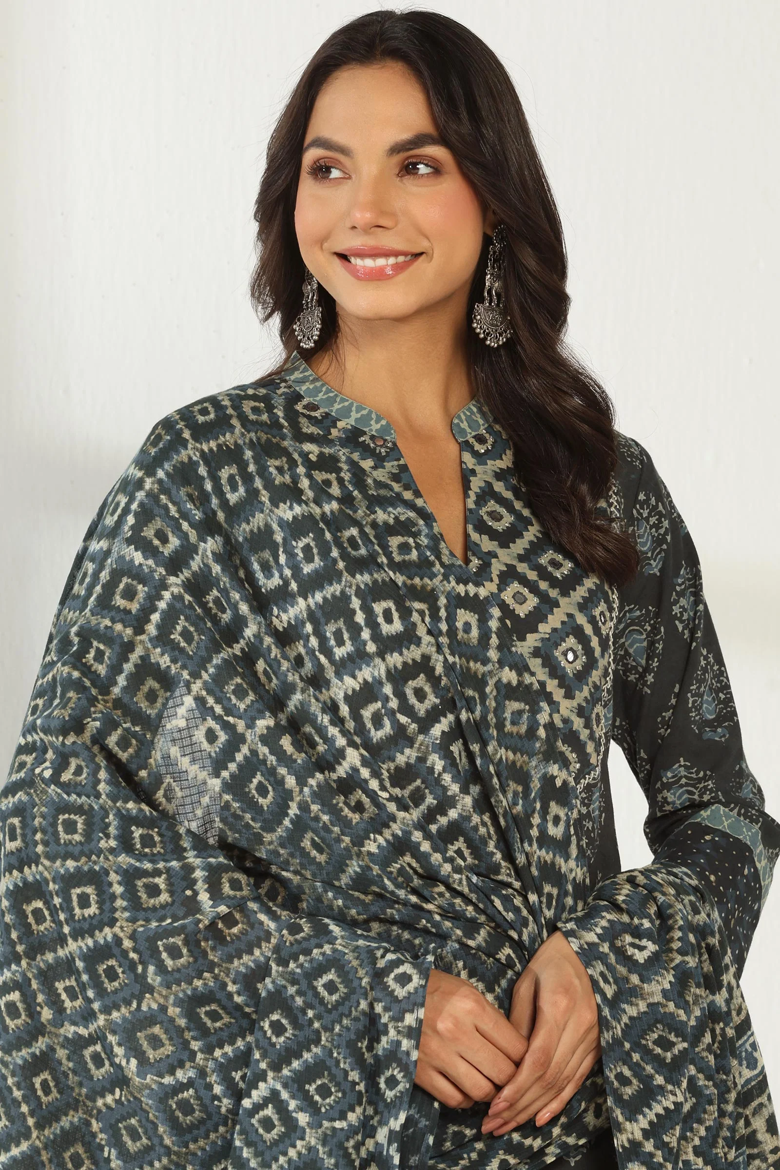 Sehra Yasmina Akola Dupatta