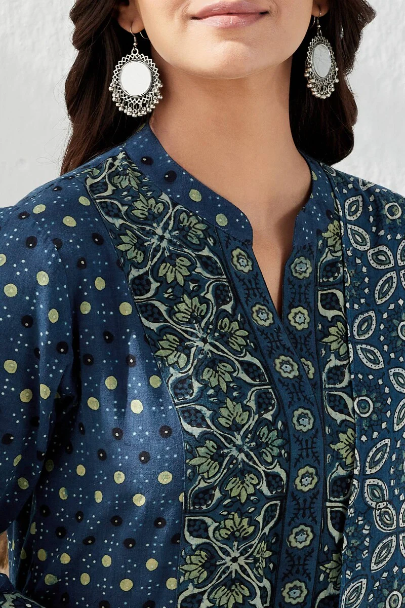 Sehra Zaaida Ajrak Kurta - Image 2
