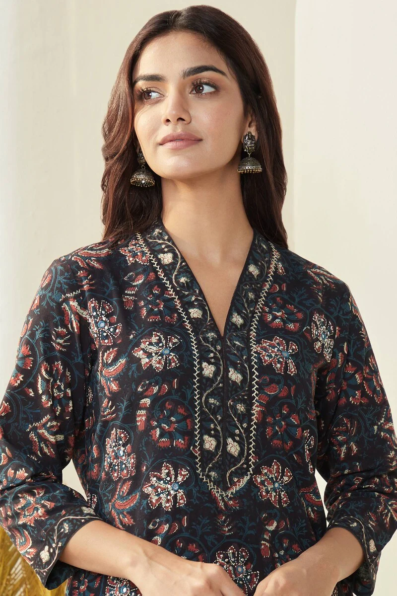 Sehra Zafia Bagru Kurta