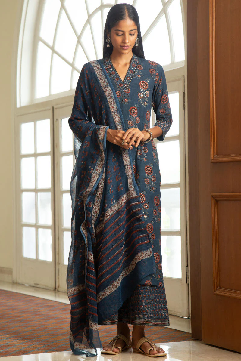 Sehra Zafina Ajrak Kurta - Image 5