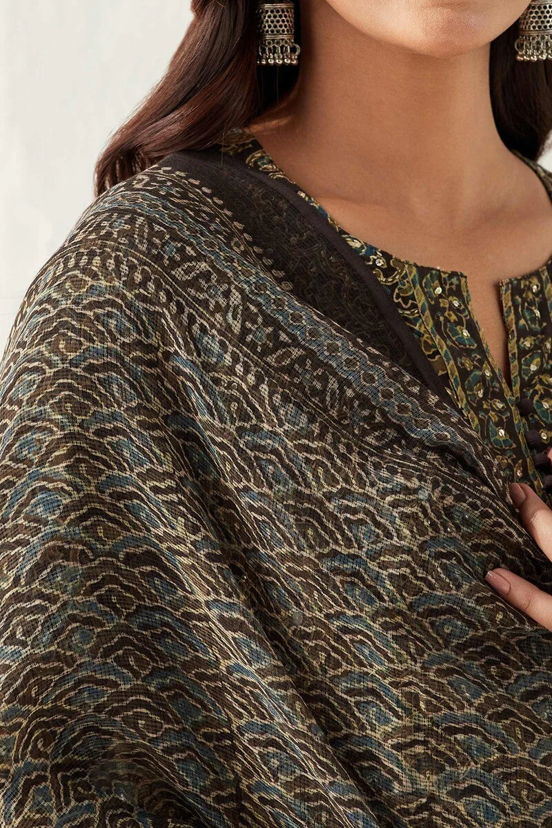 Sehra Zahira Ajrak Kota Dupatta - Image 2