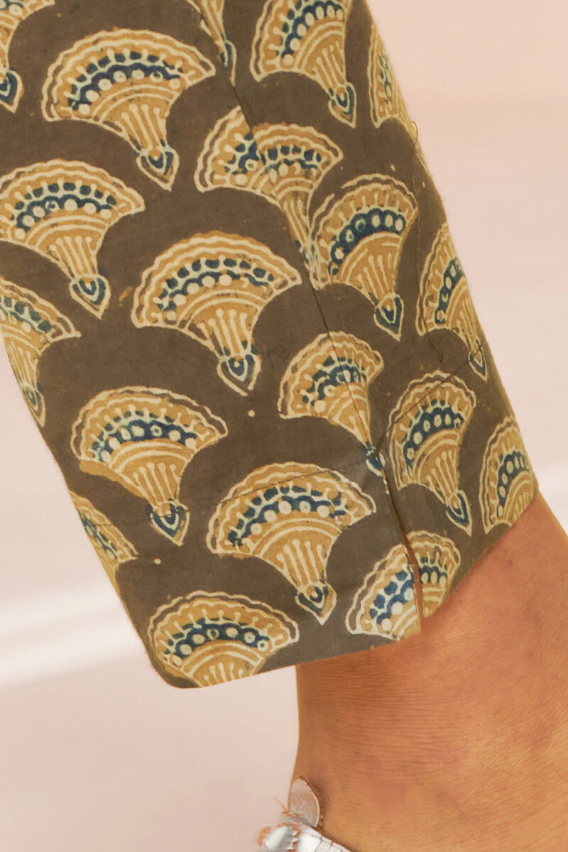 Sehra Zoya Ajrak Narrow Pants - Image 4