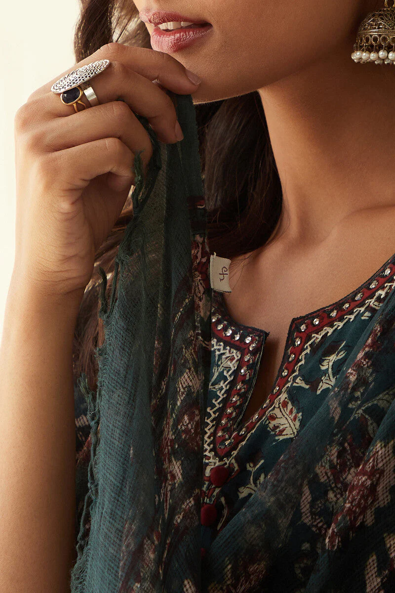 Sehra Zoya Bagru Dupatta - Image 5