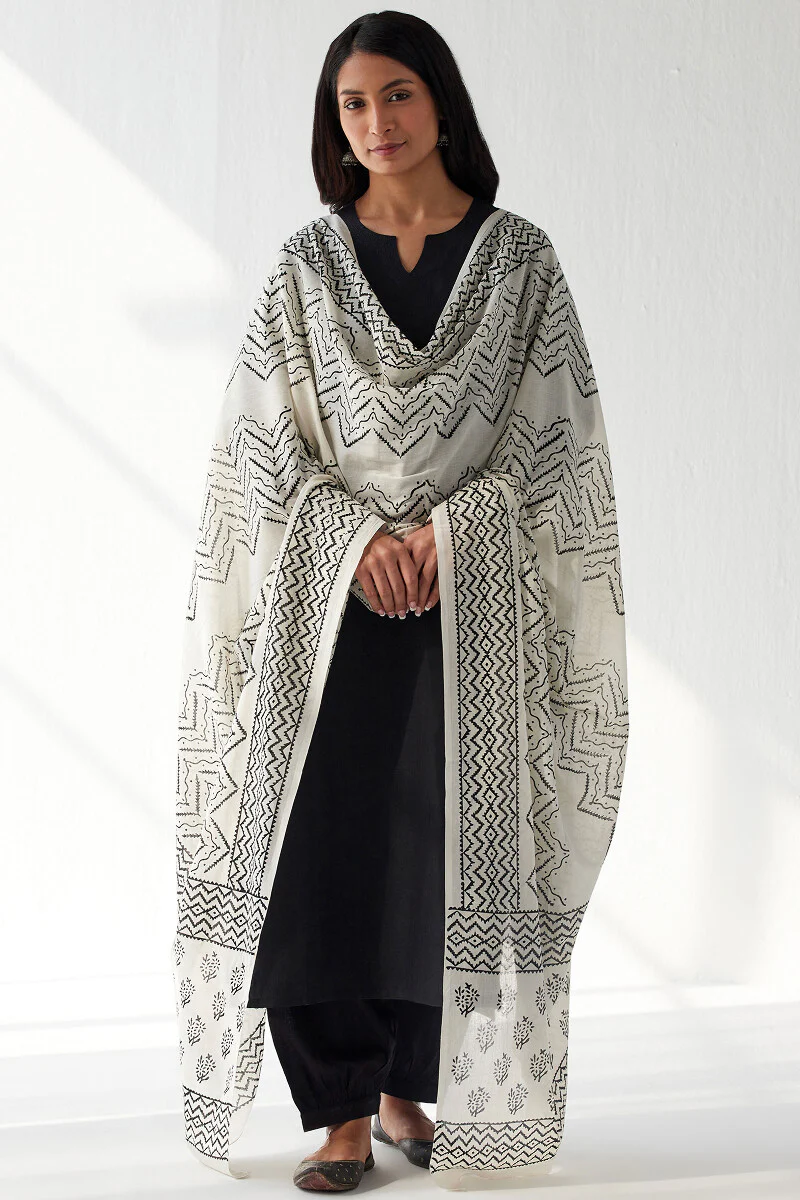 Sehra Zoya Black Cotton Linen Kurta - Image 4
