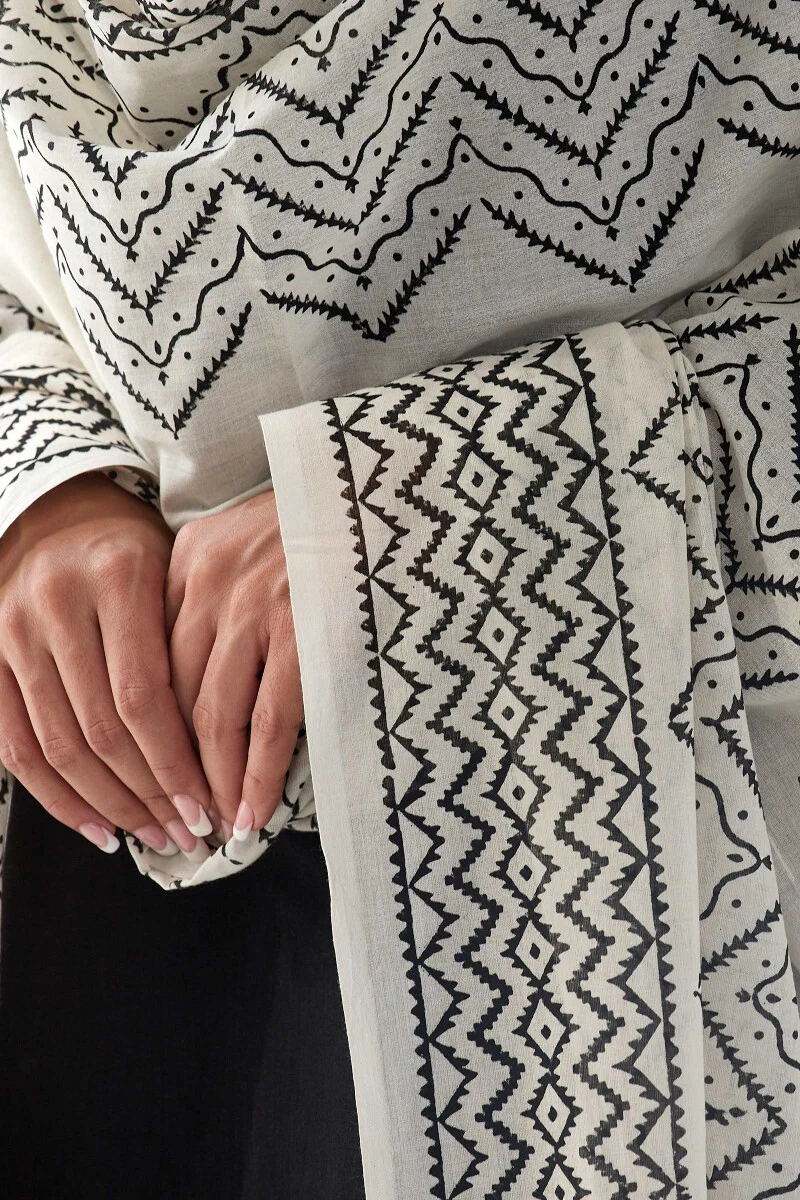Sehra Zoya White Sanganeri Dupatta - Image 4