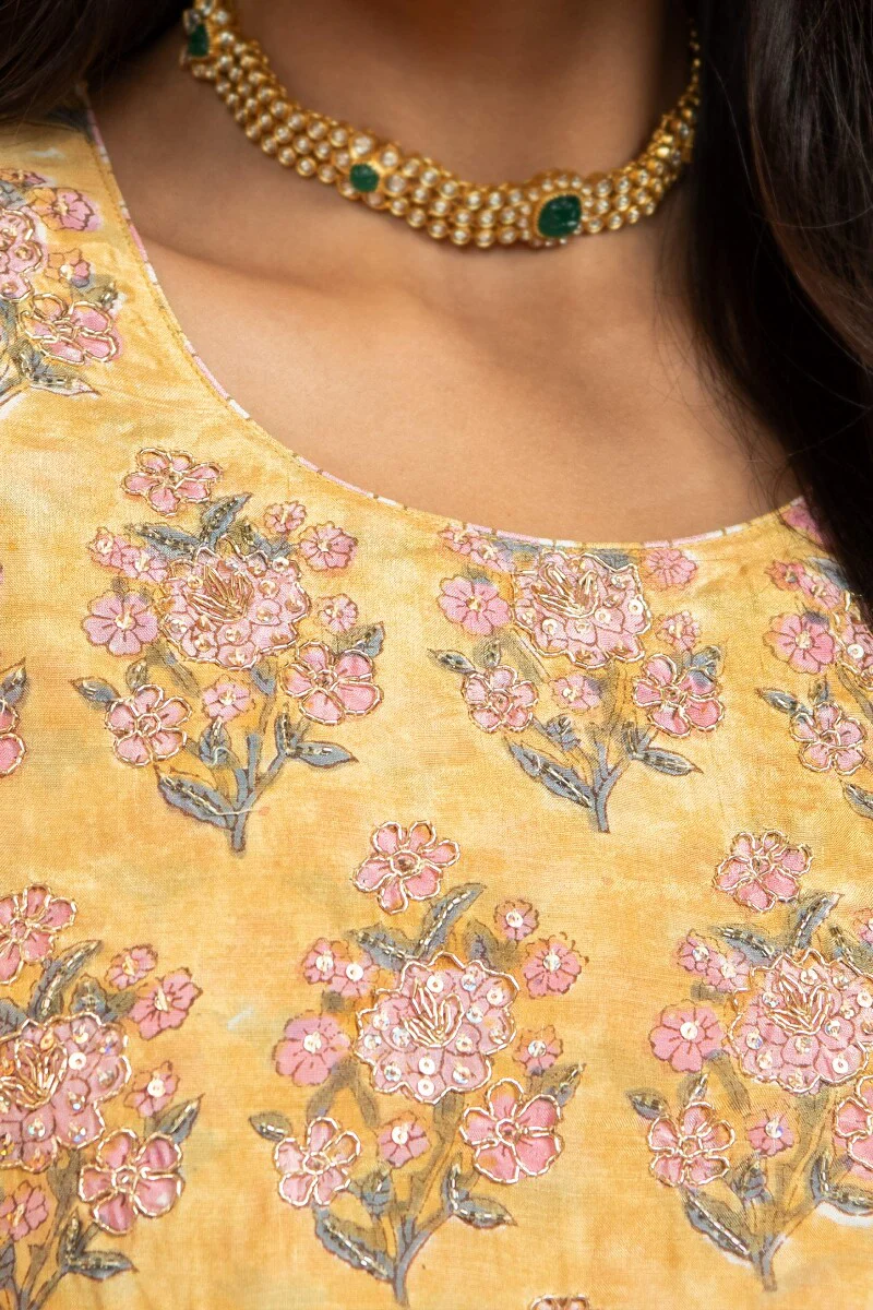 Shirin Maya Sanganeri Modal Kurta - Image 3