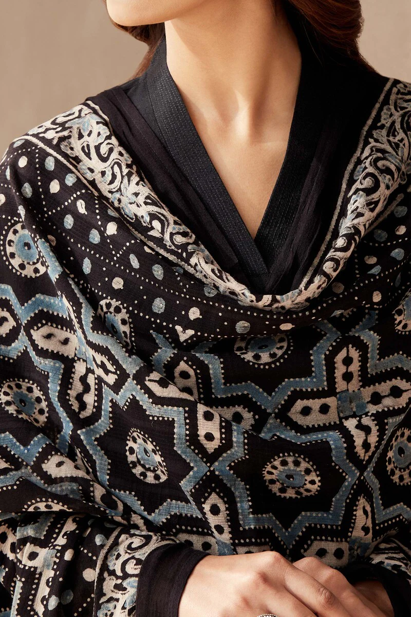Shirin Zaharaa Ajrak Dupatta - Image 2