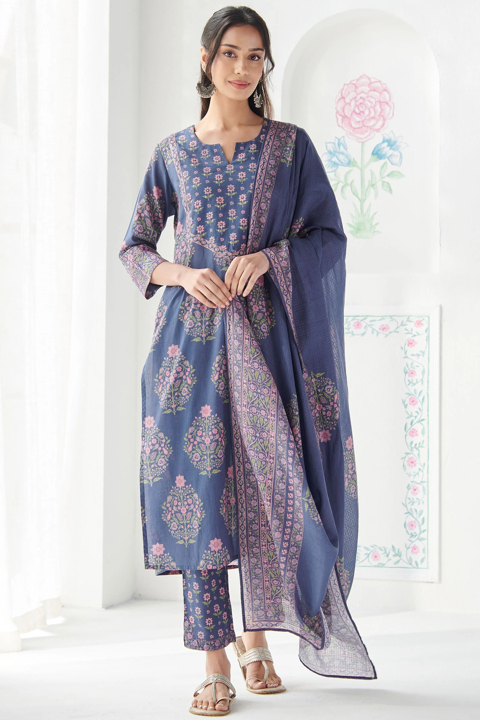 Surplus: Gulbahar Fizah Kurta - Image 6