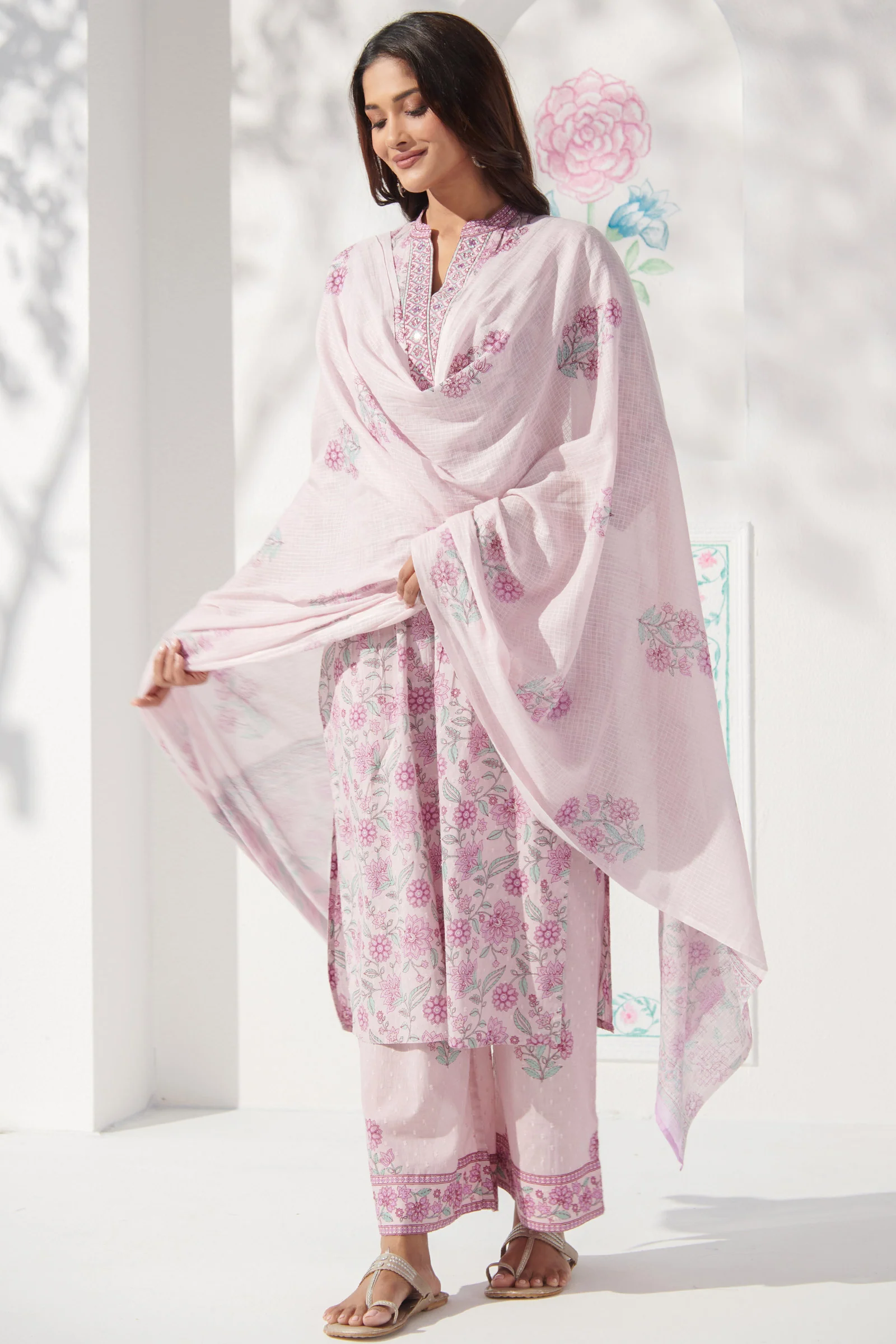 Surplus: Gulbahar Mahi Sanganeri Kurta - Image 7
