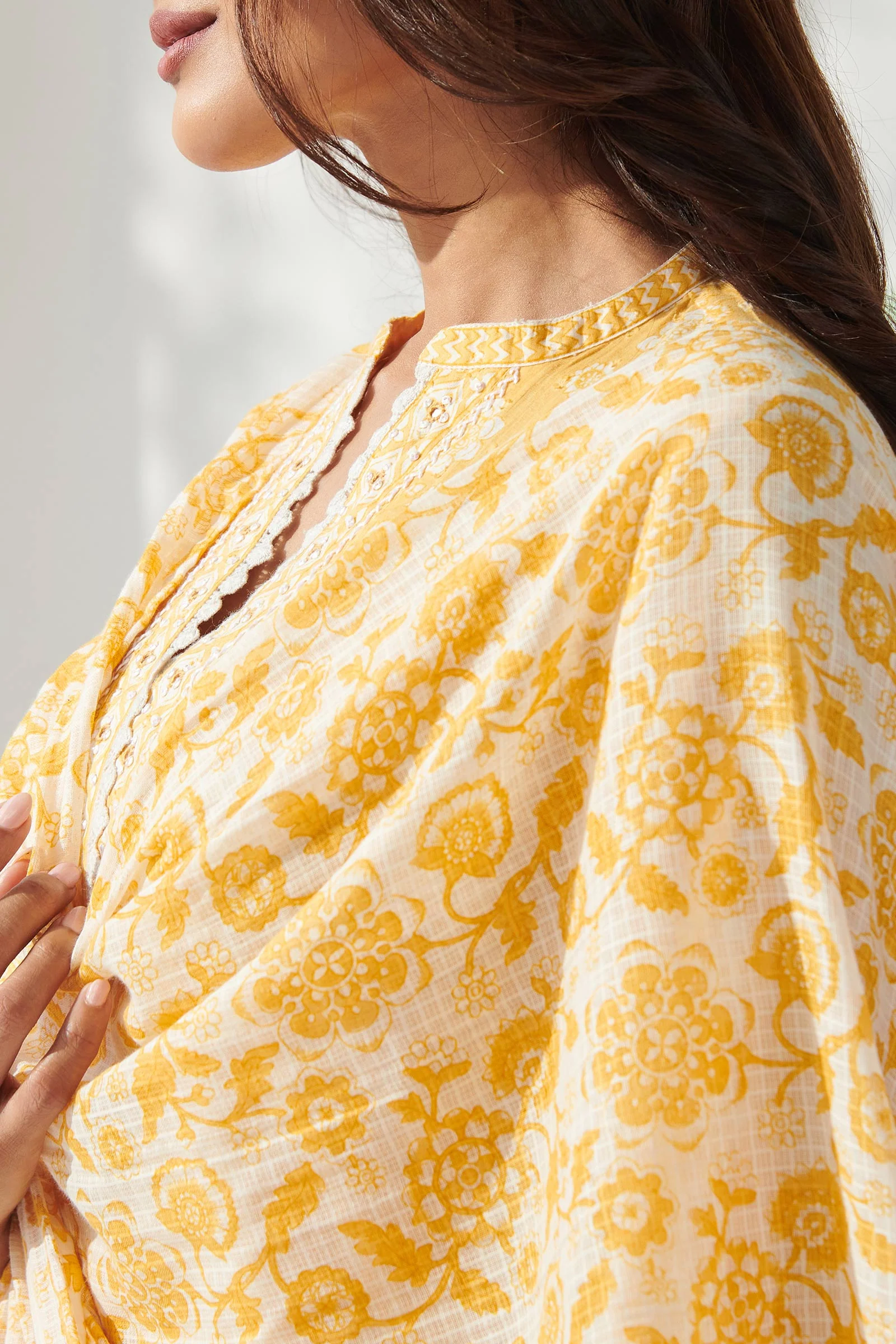 Surplus: Gulbahar Pariza Sanganeri Dupatta - Image 2