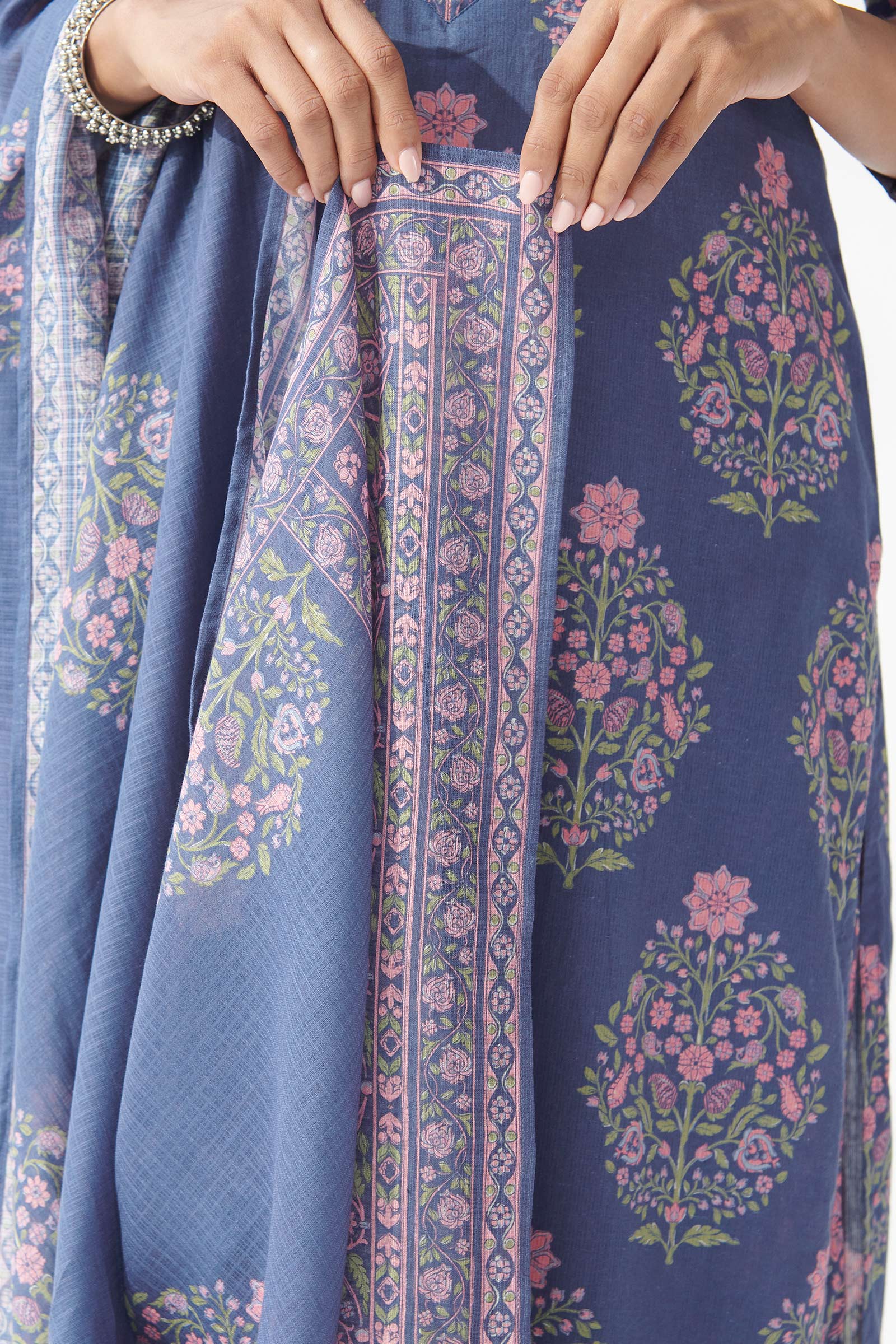 Surplus: Gulbahar Shahida Dupatta - Image 4
