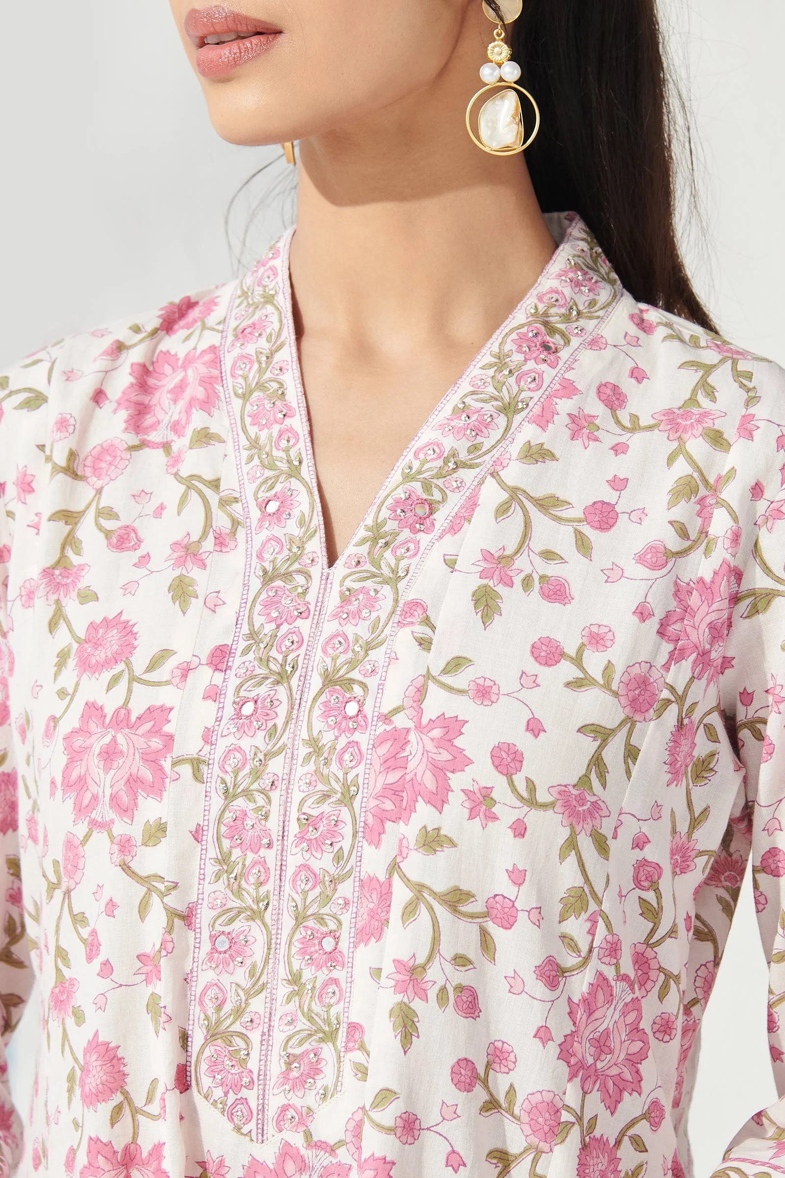 Surplus: Gulbahar Zeina Sanganeri Kurta - Image 4