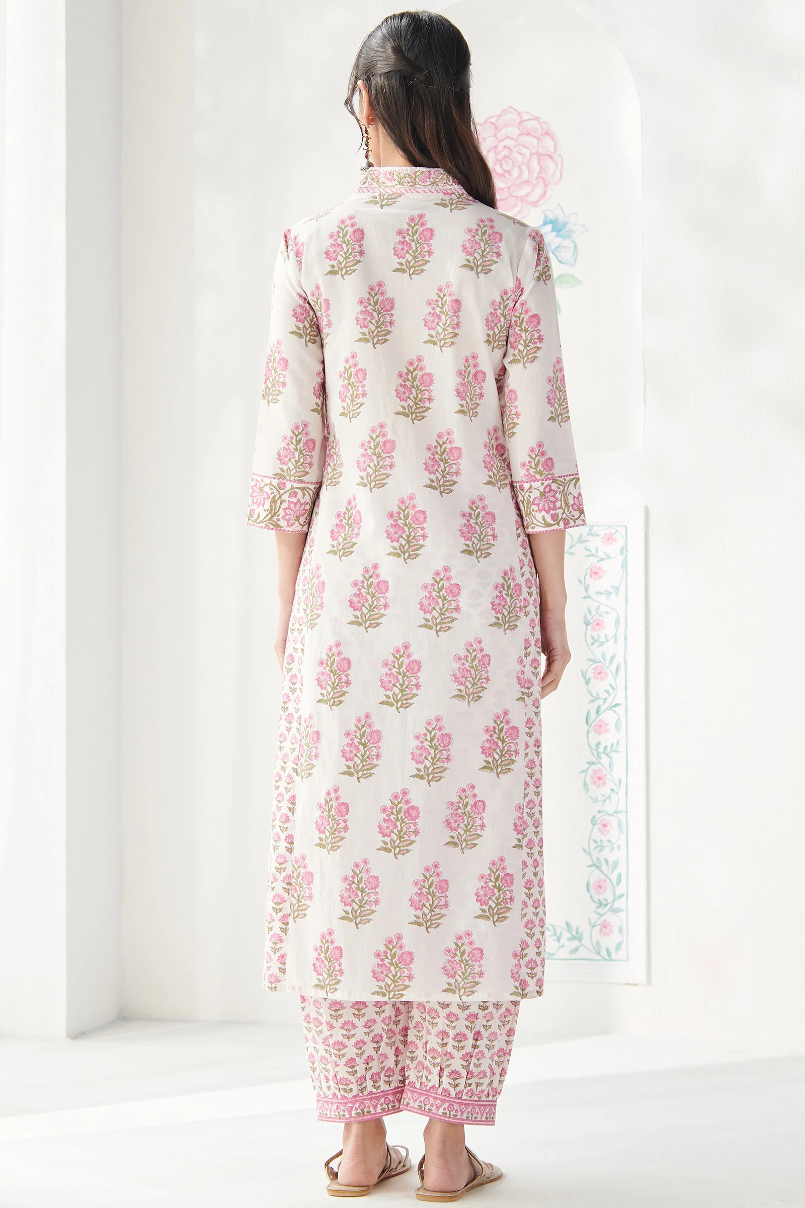Surplus: Gulbahar Zubeida Sanganeri Kurta - Image 8