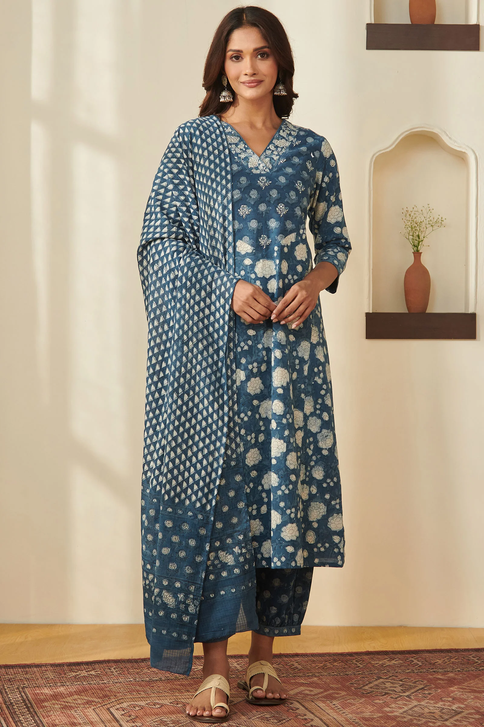 Surplus: Gulbarg Leela Bagru Kurta - Image 7