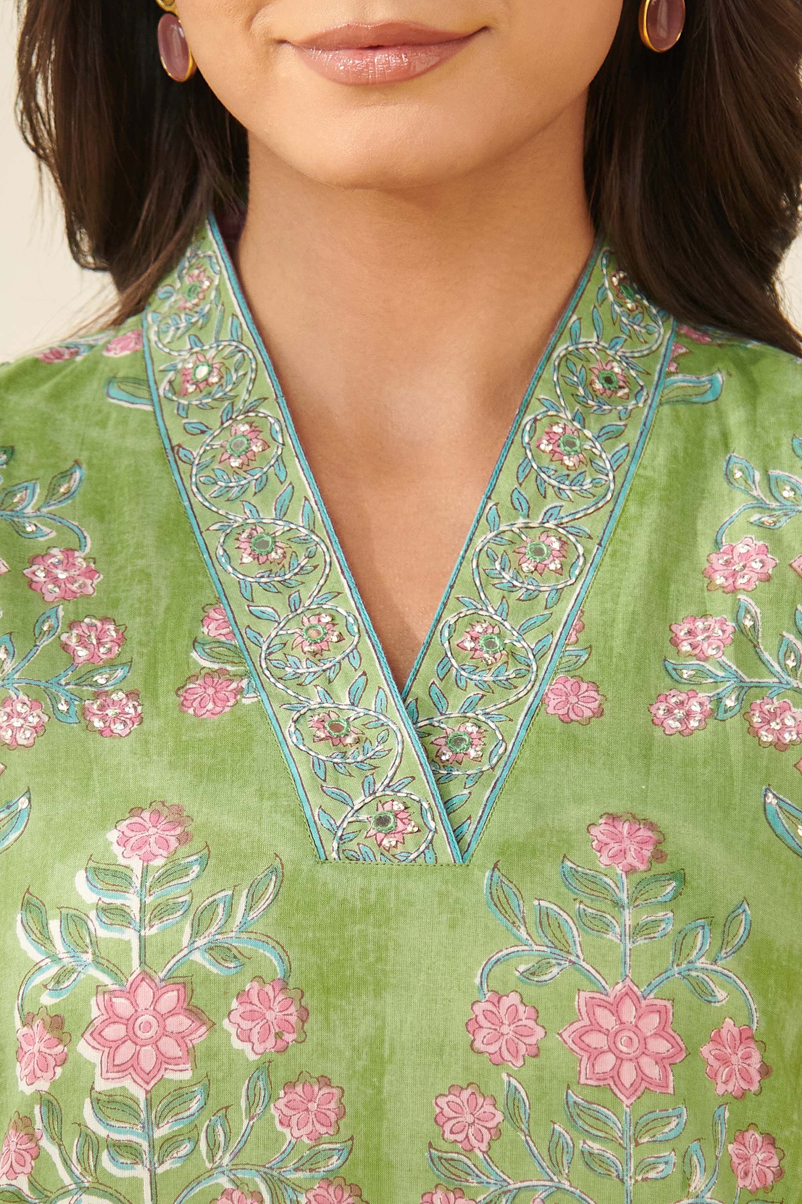 Surplus: Gulbarg Mumtaz Kurta - Image 4
