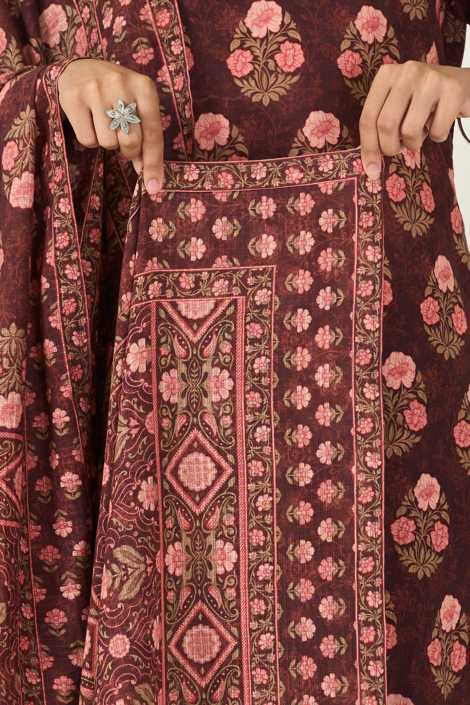 Surplus: Laylah Jasmine Dupatta - Image 4