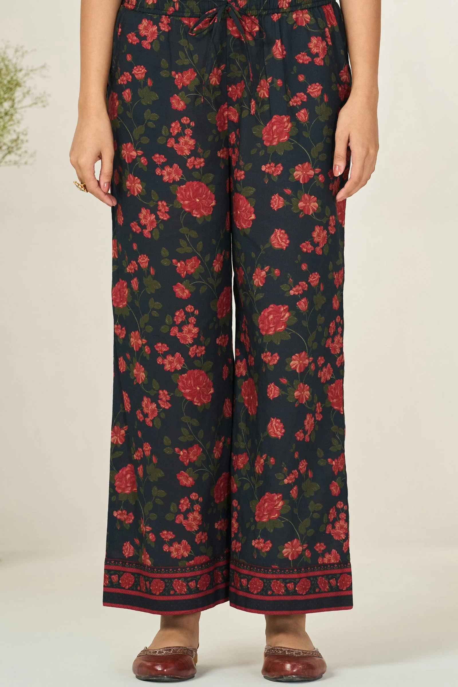 Surplus: Laylah Samara Farsi - Image 6