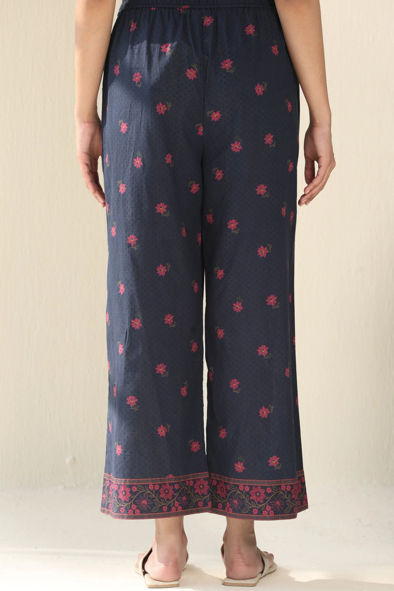 Surplus: Laylah Samreen Farsi - Image 4