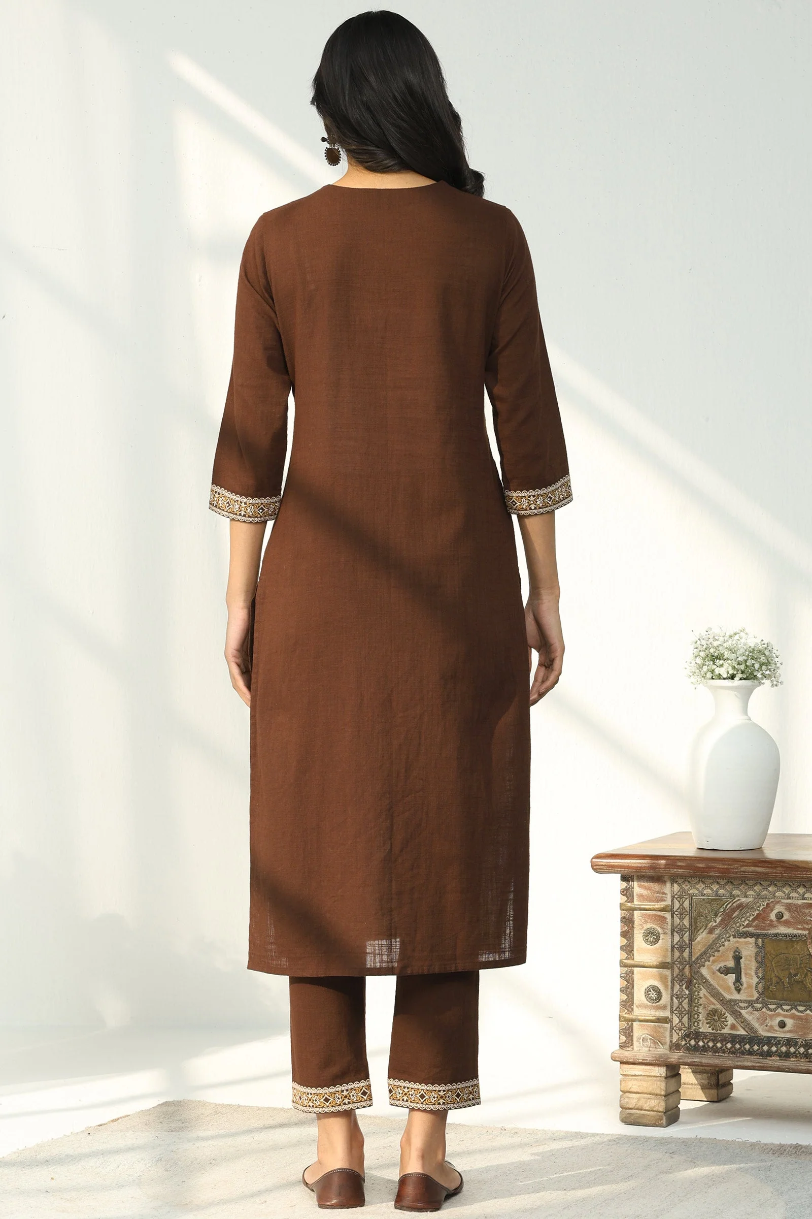Surplus: Mehraab Aisha Kurta - Image 7