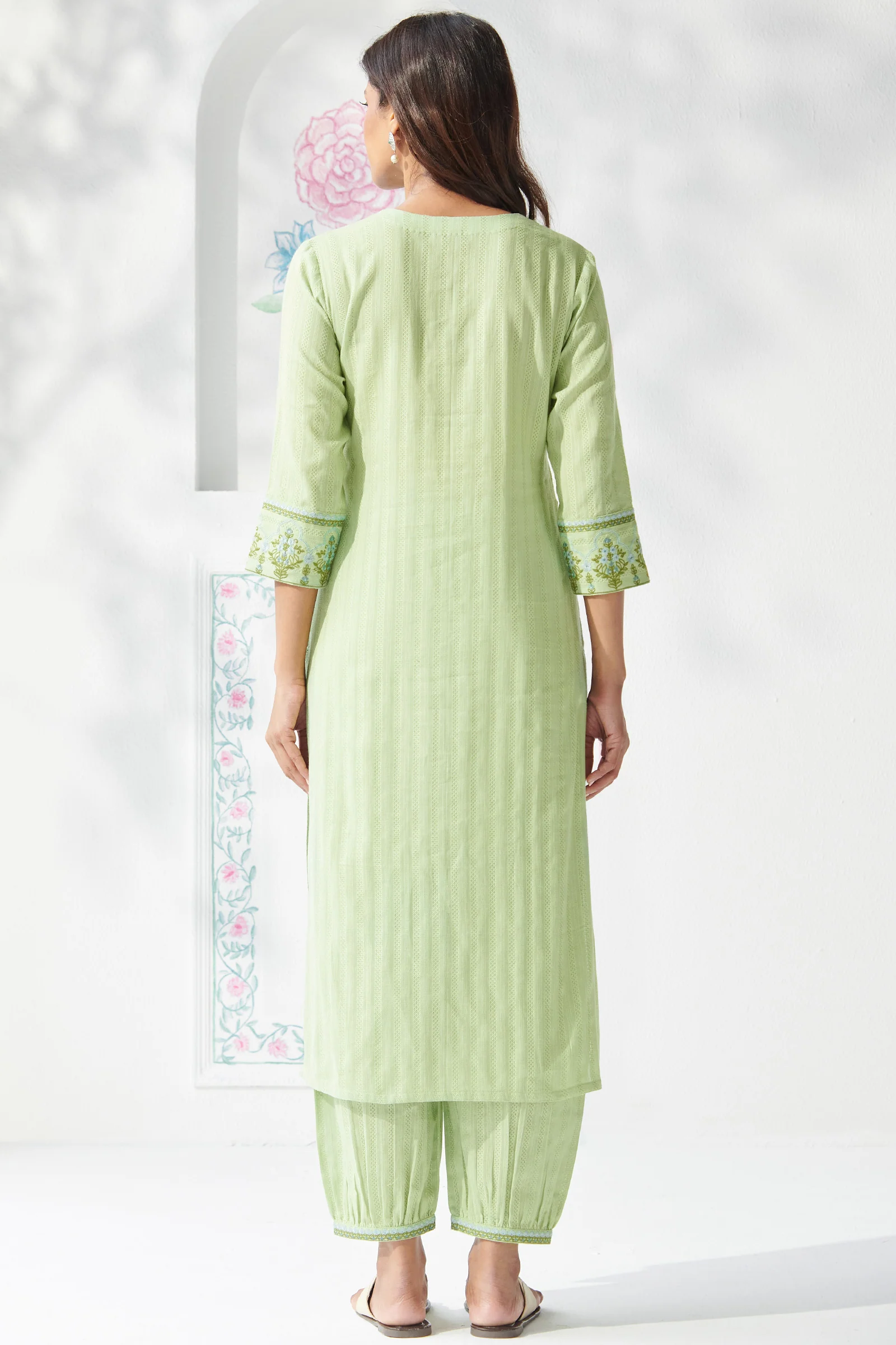 Surplus: Mehraab Amira Green Kurta - Image 8