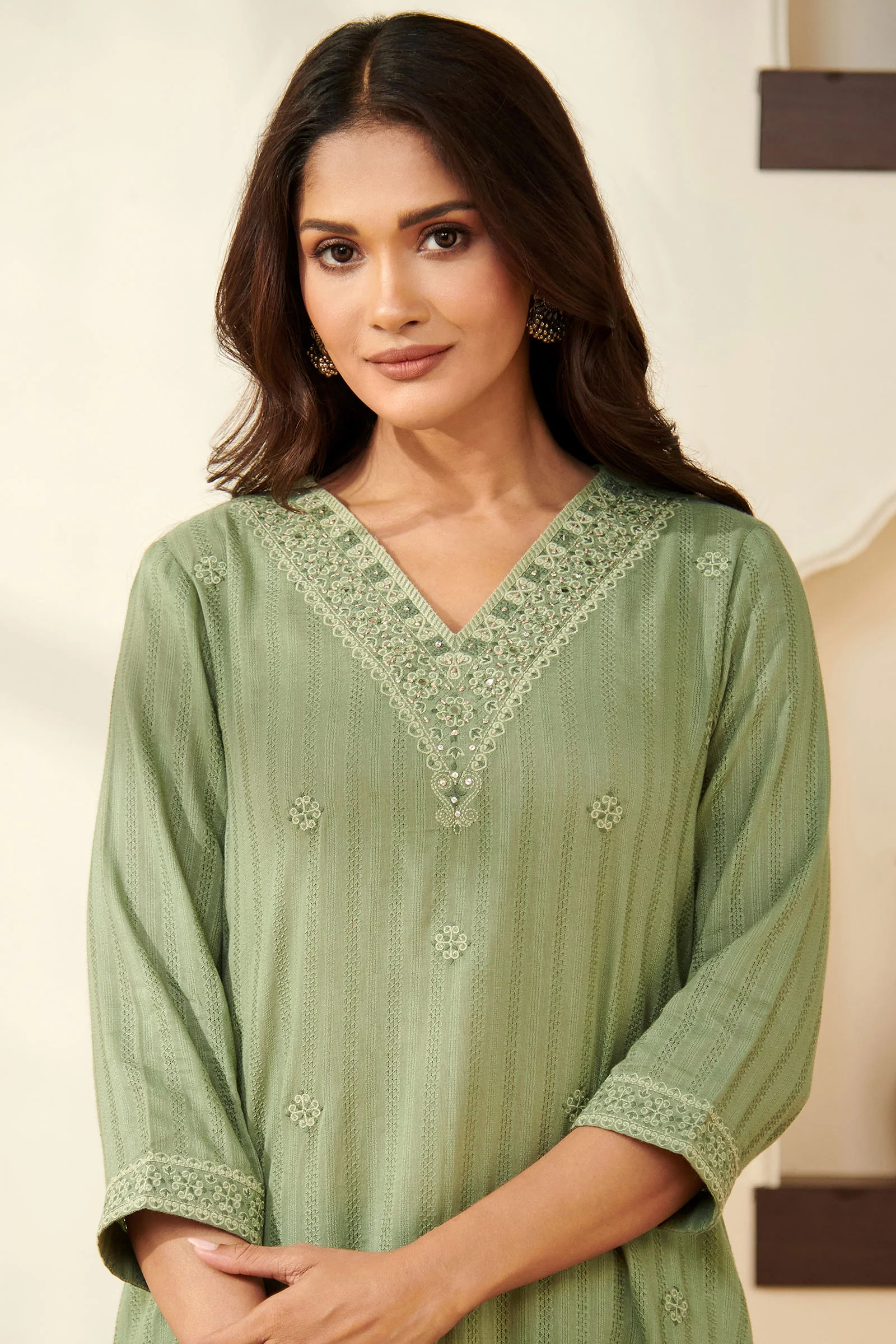 Surplus: Mehraab Falak Green Kurta