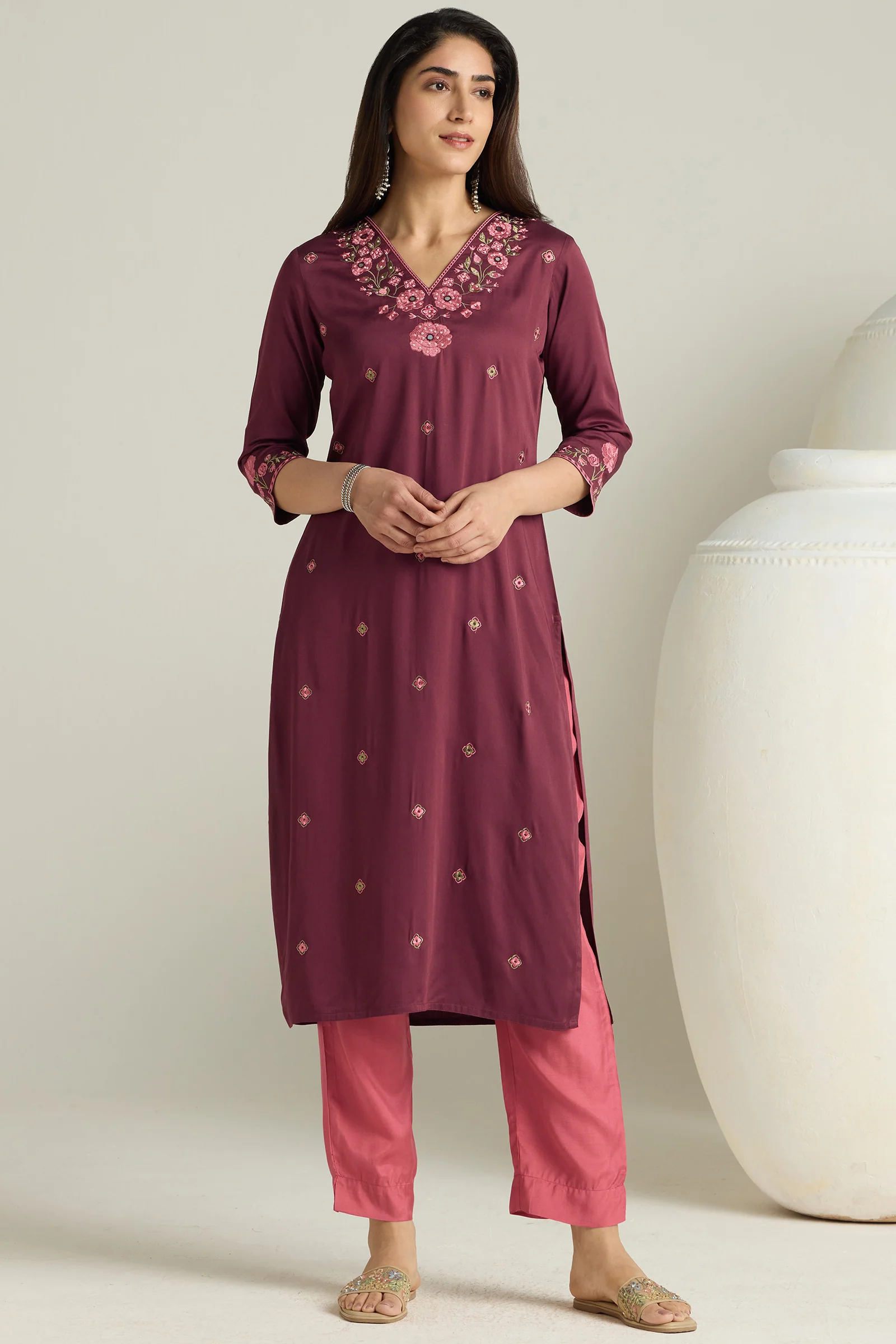 Surplus: Mehraab Laila Kurta - Image 2