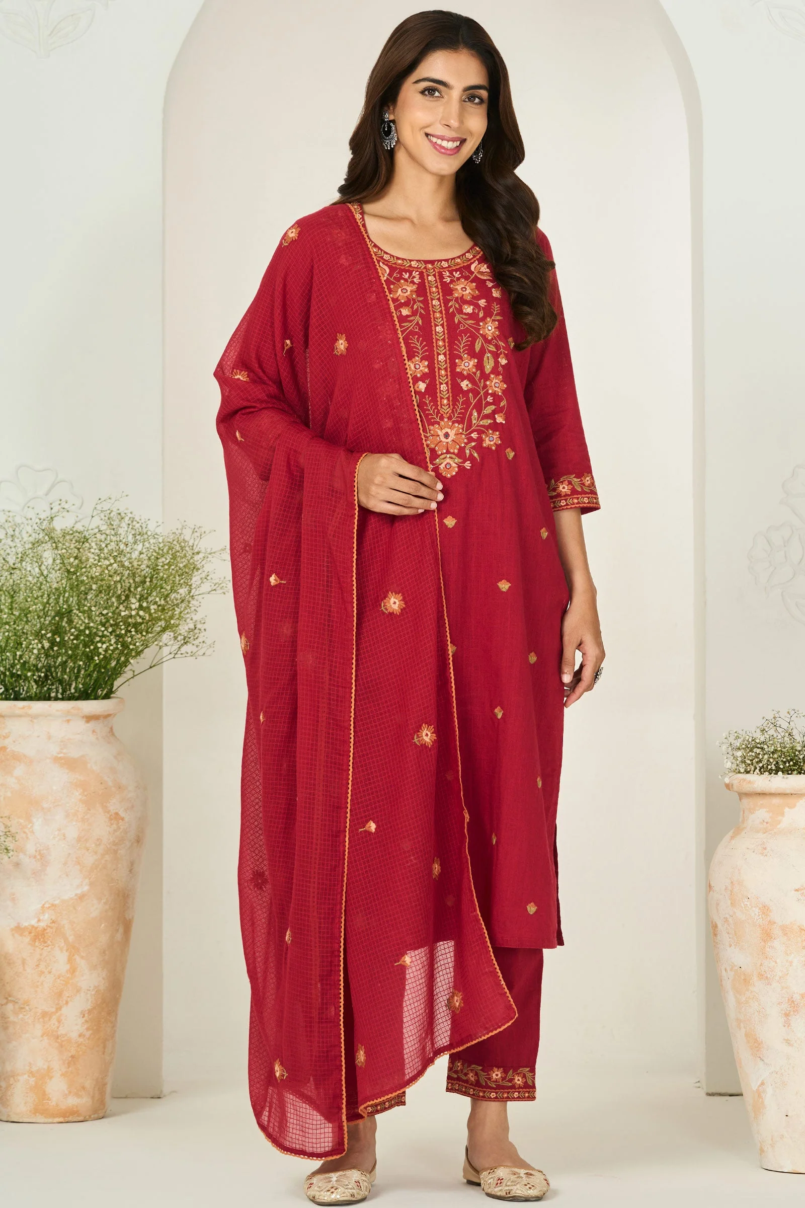 Surplus: Mehraab Zainab Narrow Pants - Image 4