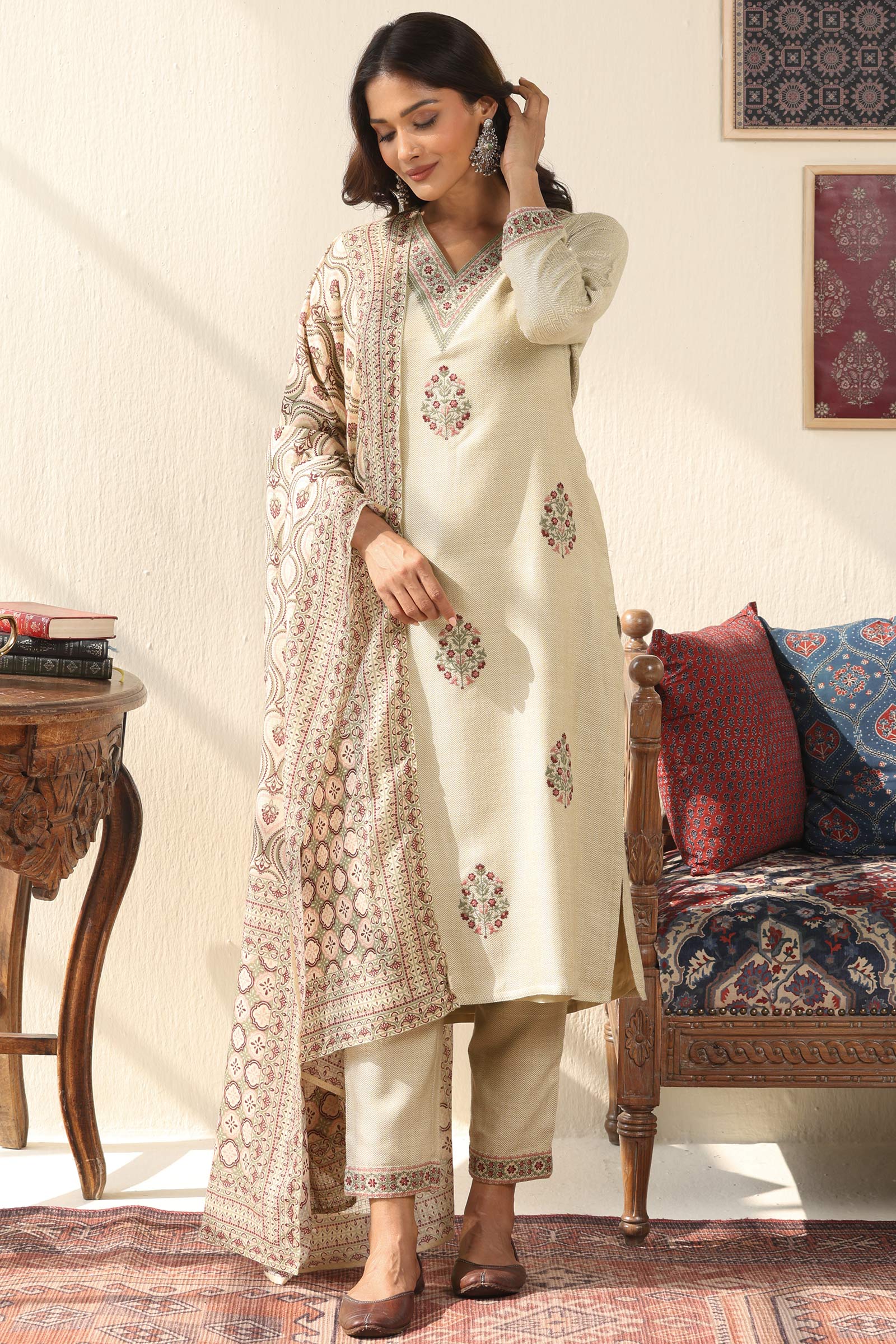 Surplus: Naadirah Nahida Faux Wool Kurta - Image 6