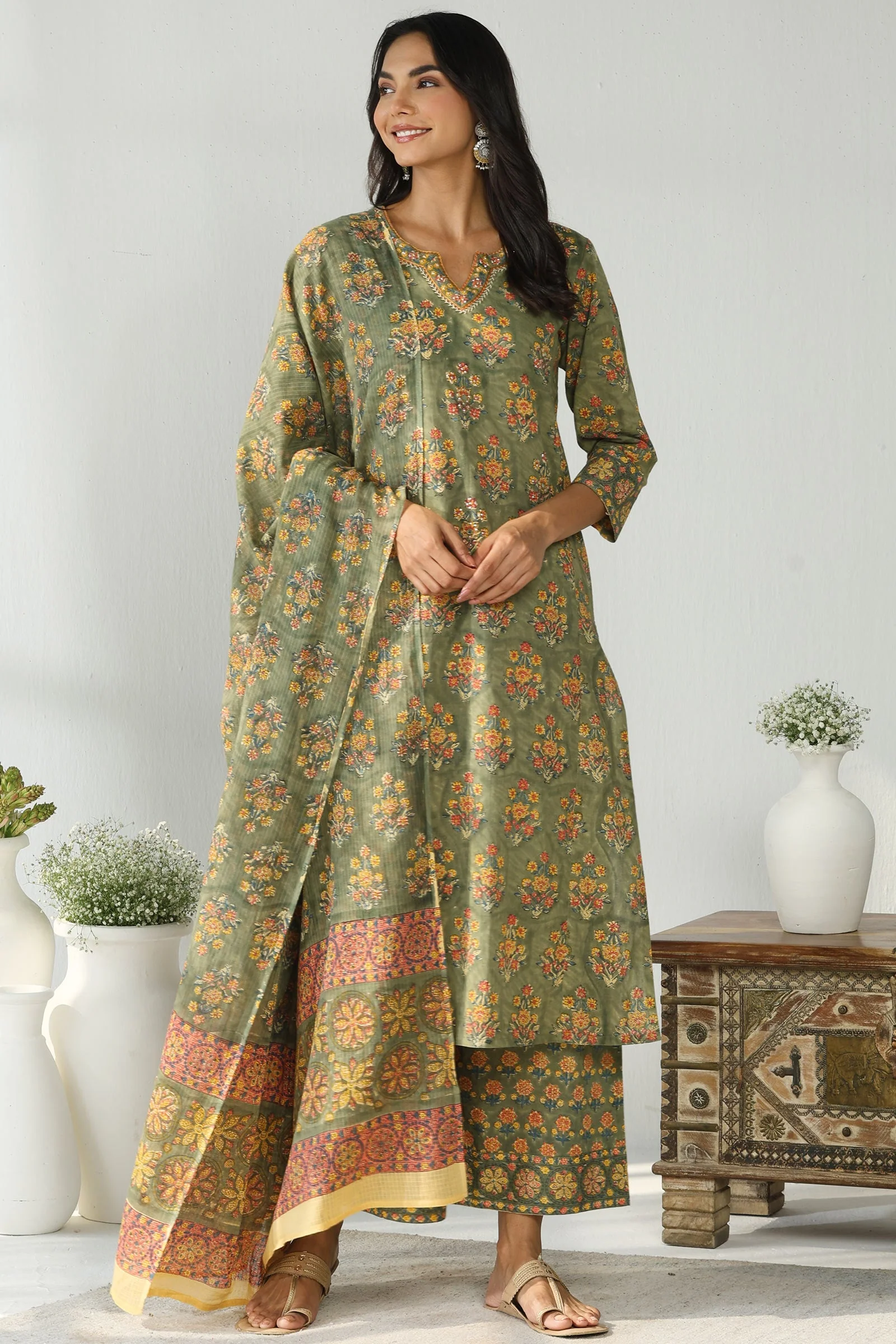 Nayanjal Gulshan Sanganeri Farsi - Image 3