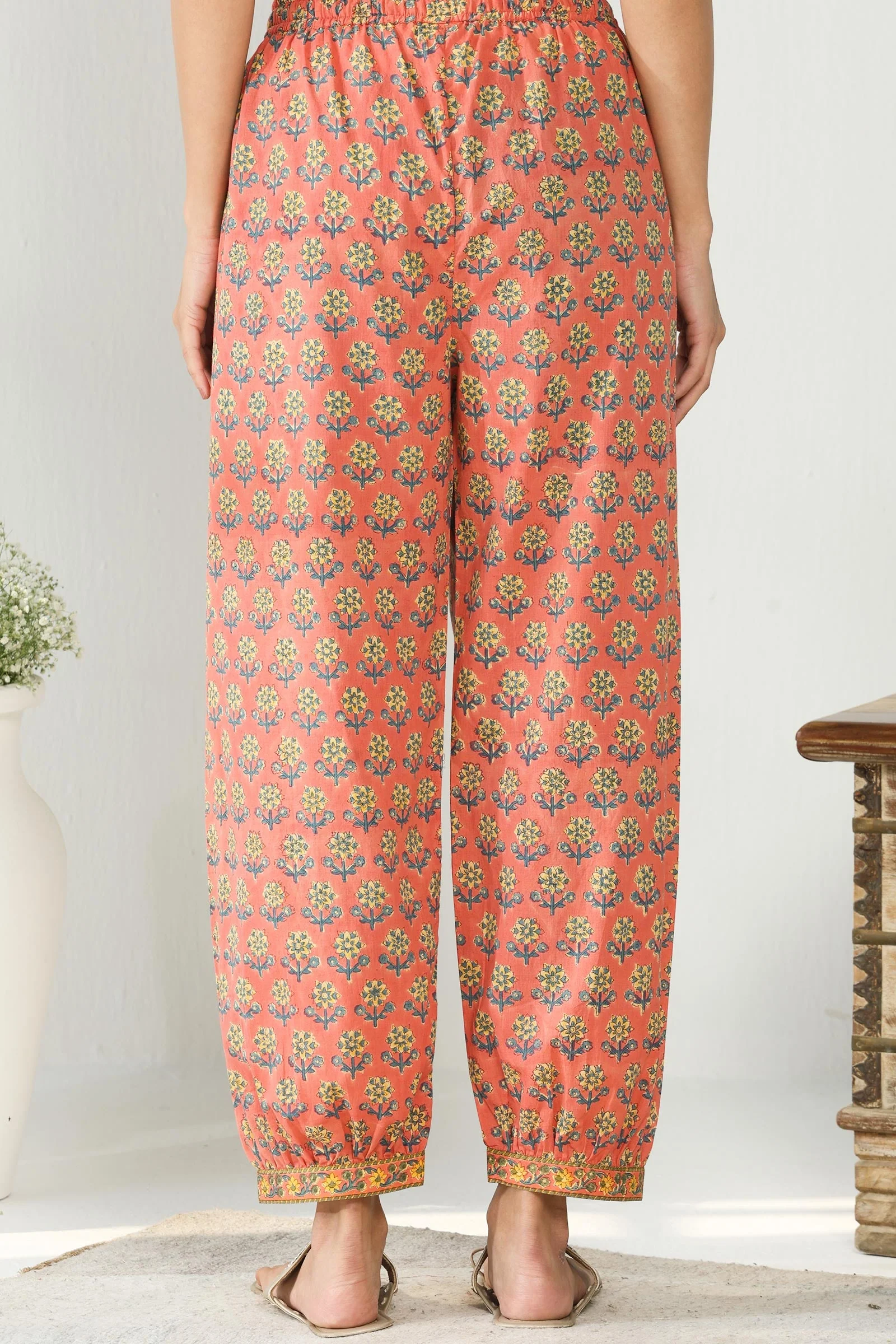 Surplus: Nayanjal Zainab Sanganeri Izhaar Pants - Image 4