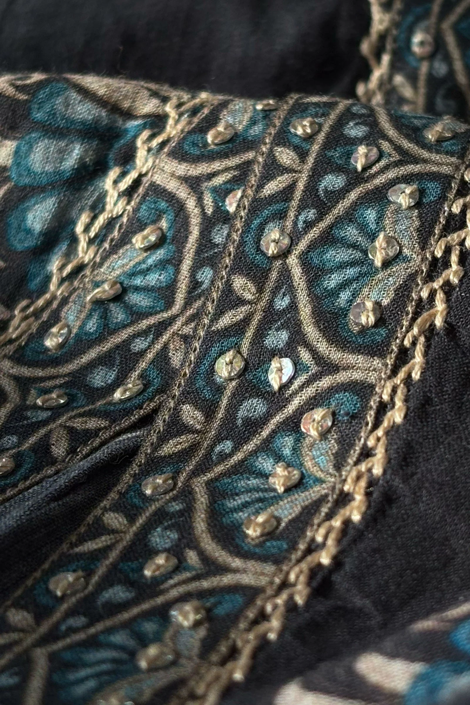 Surplus: Rangrez Naisha Short Kurta - Image 3