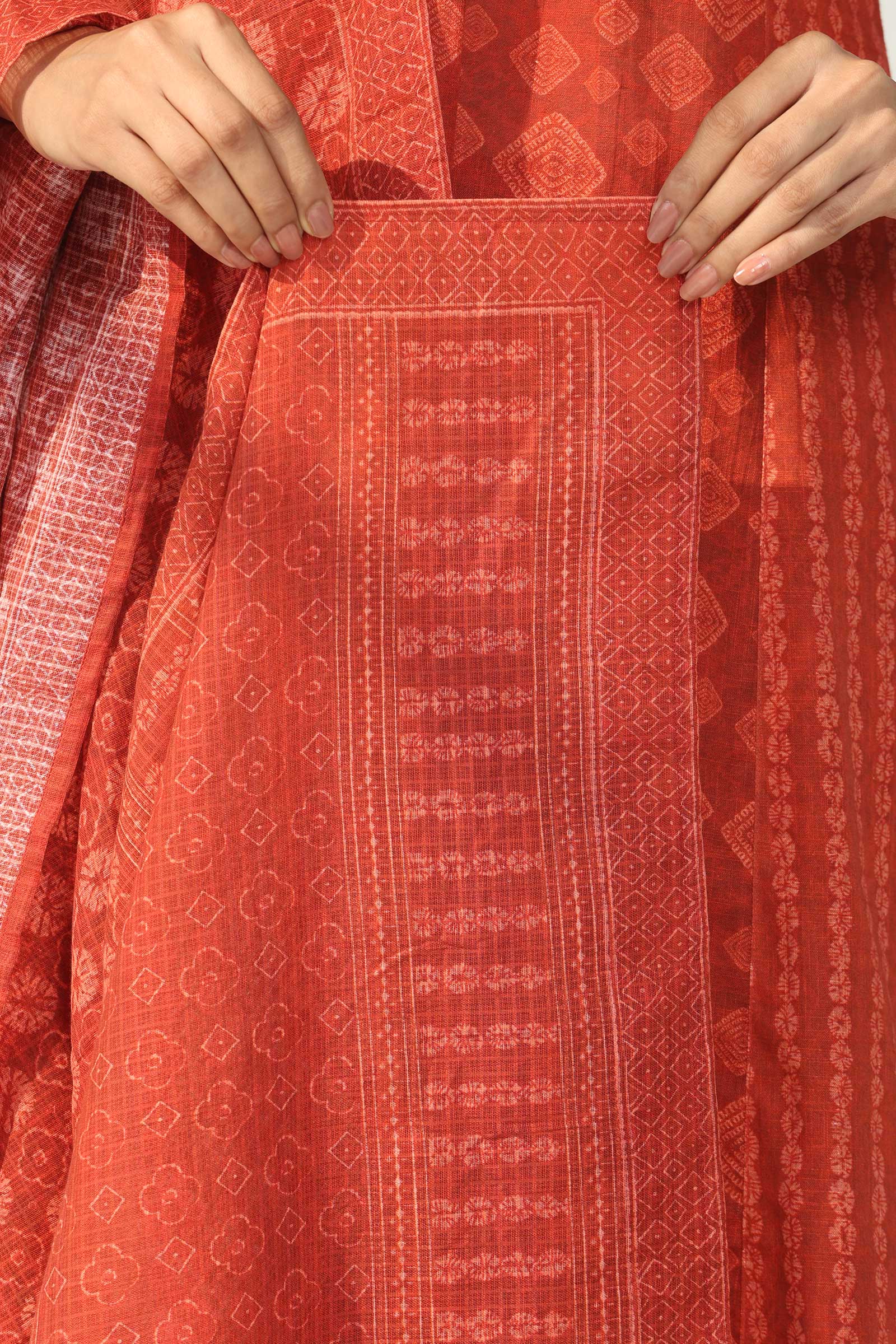 Surplus: Rangrez Raisa Dupatta - Image 4