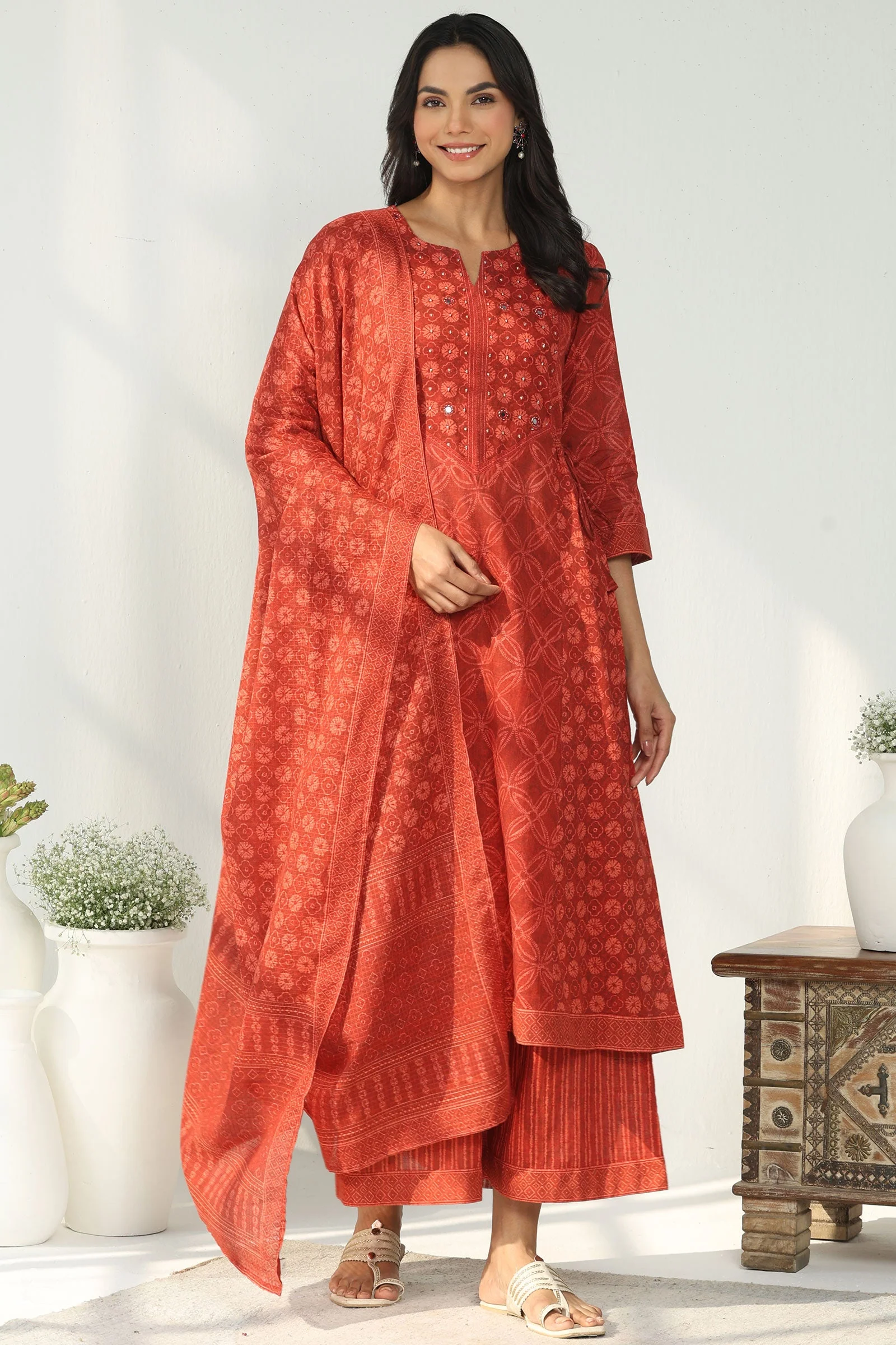 Surplus: Rangrez Raisa Kurta - Image 6