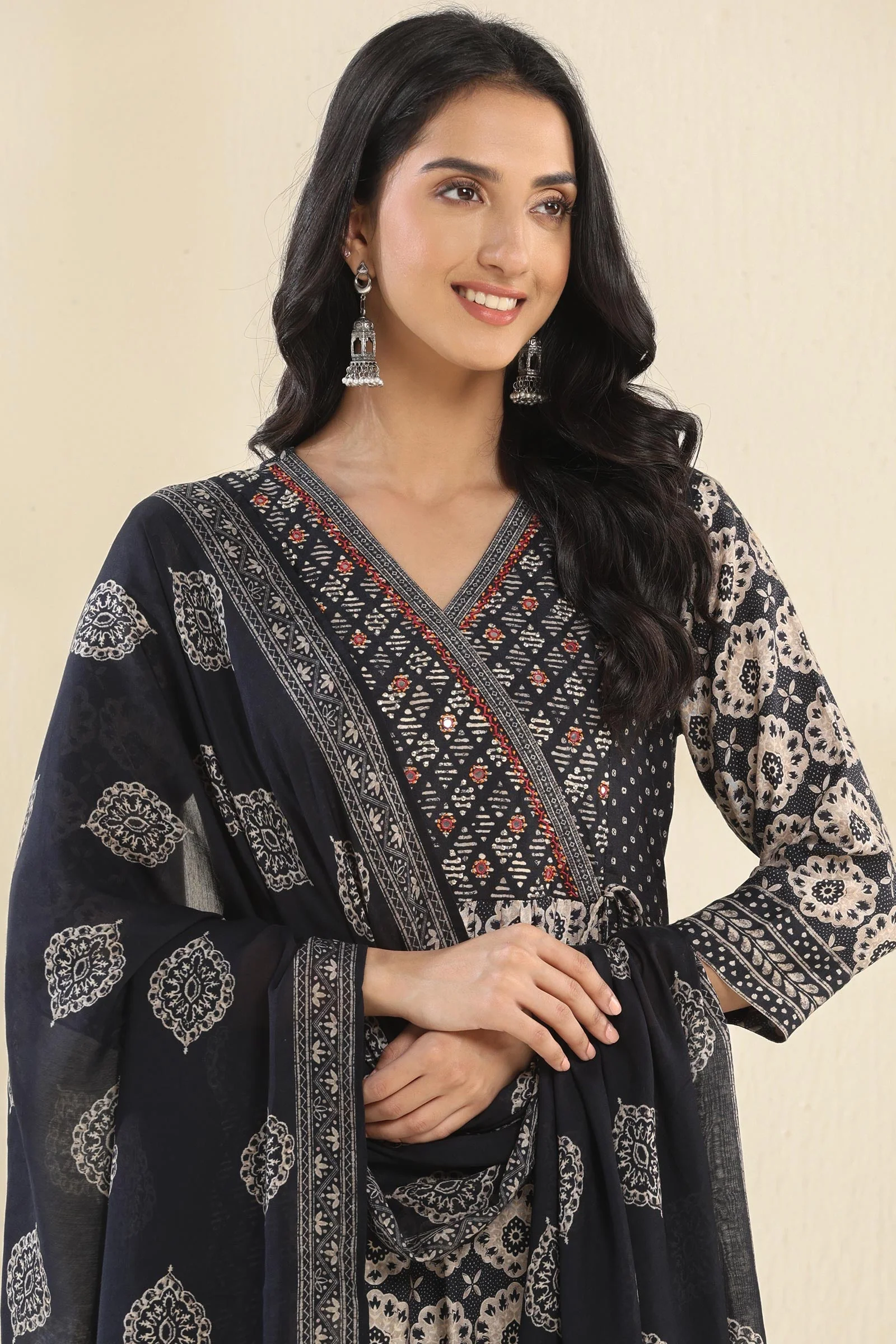 Surplus: Rangrez Sehreen Dupatta