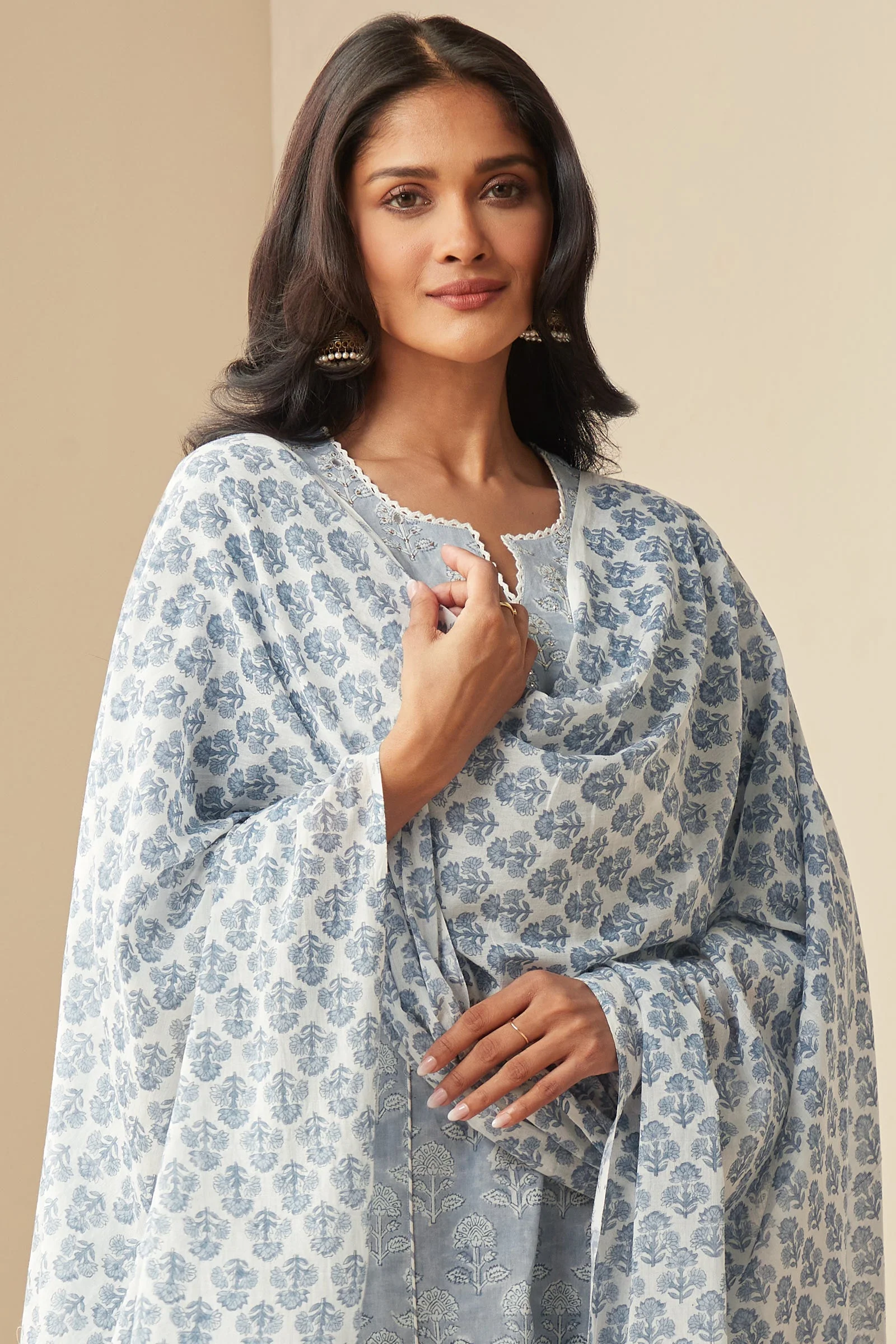 Surplus: Rosheen Safeena Sanganeri Dupatta - Image 5