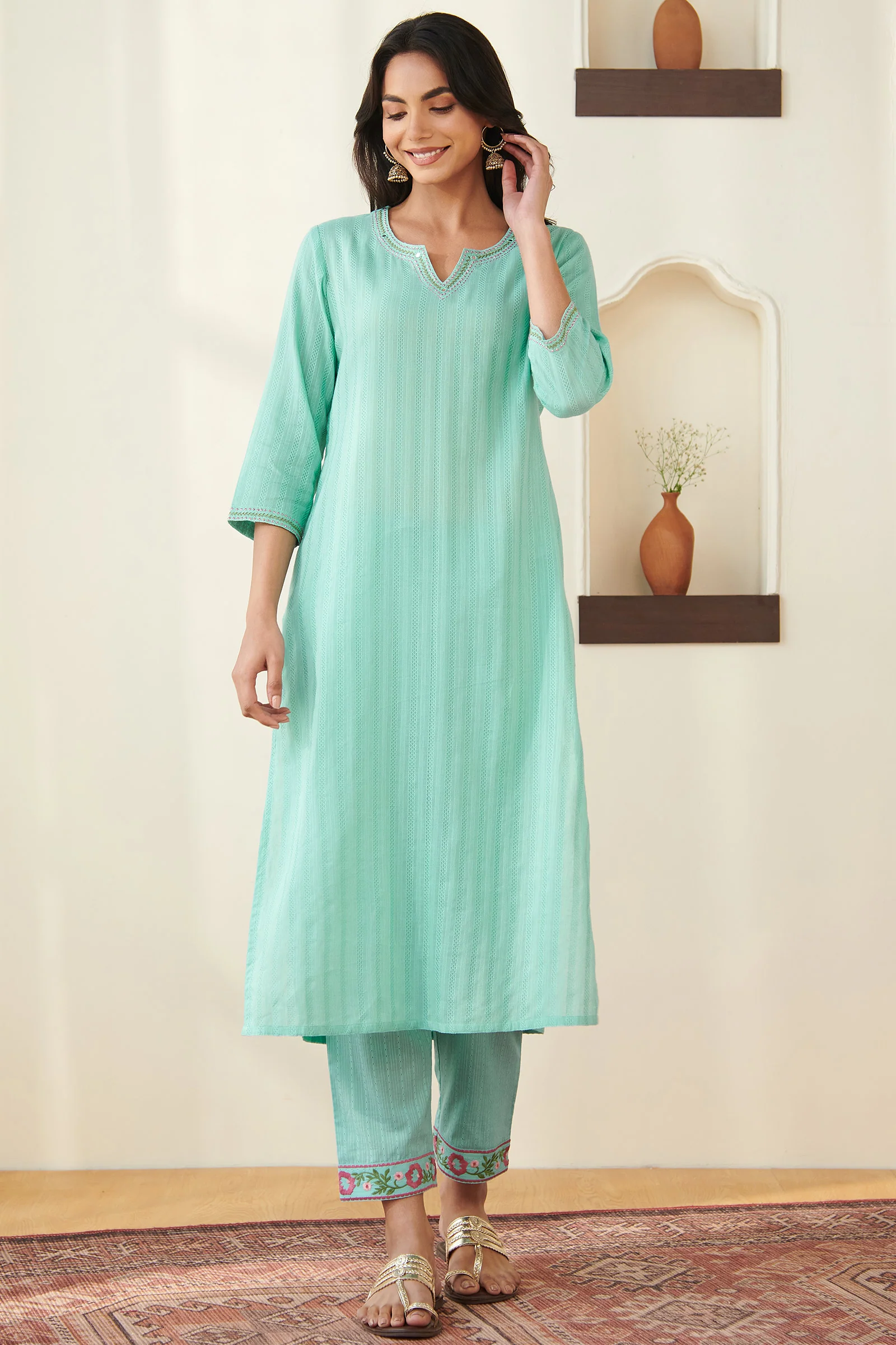 Surplus: Roza Mehar Blue Kurta - Image 2