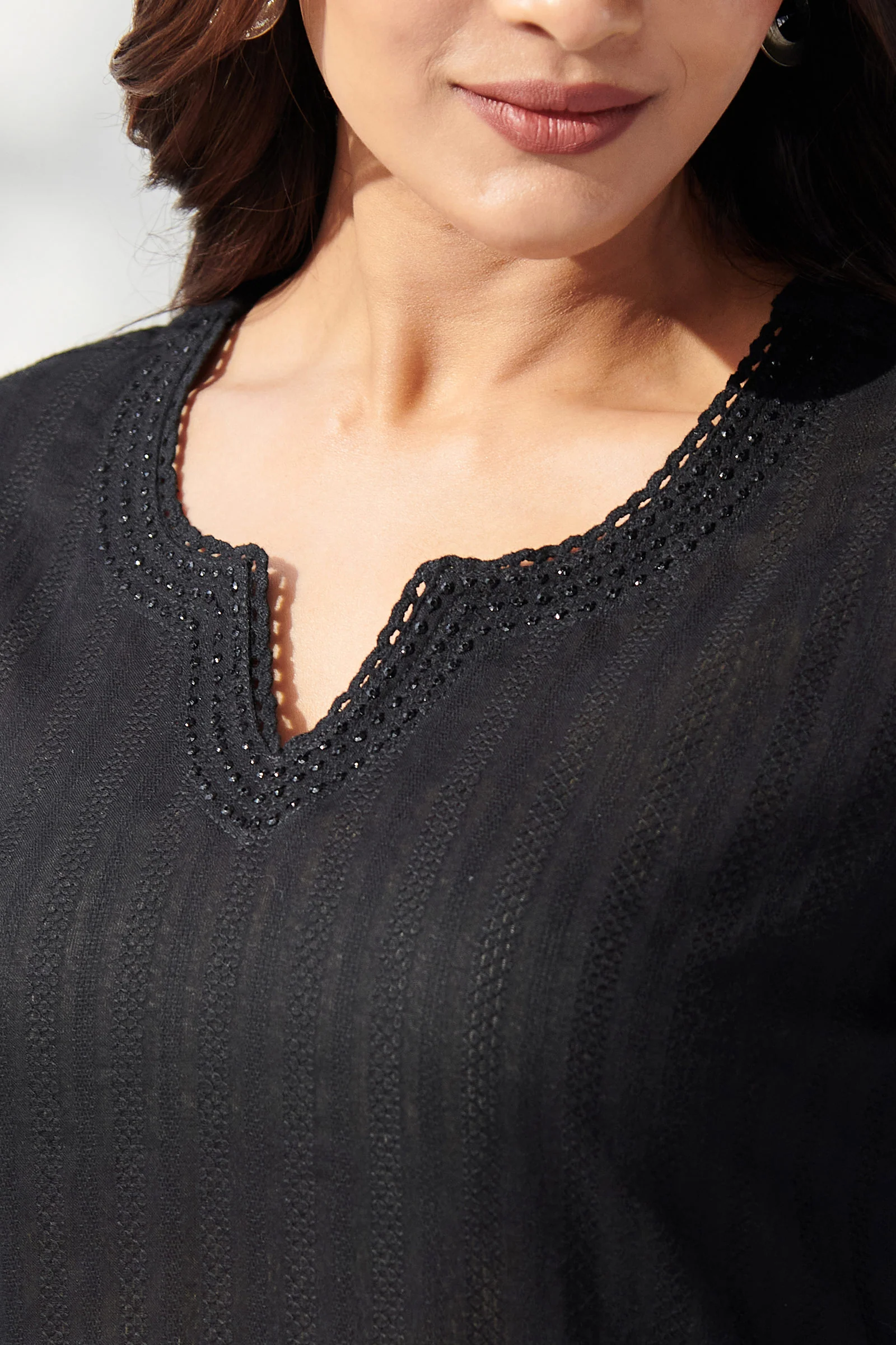 Surplus: Roza Nazira Black Kurta - Image 4