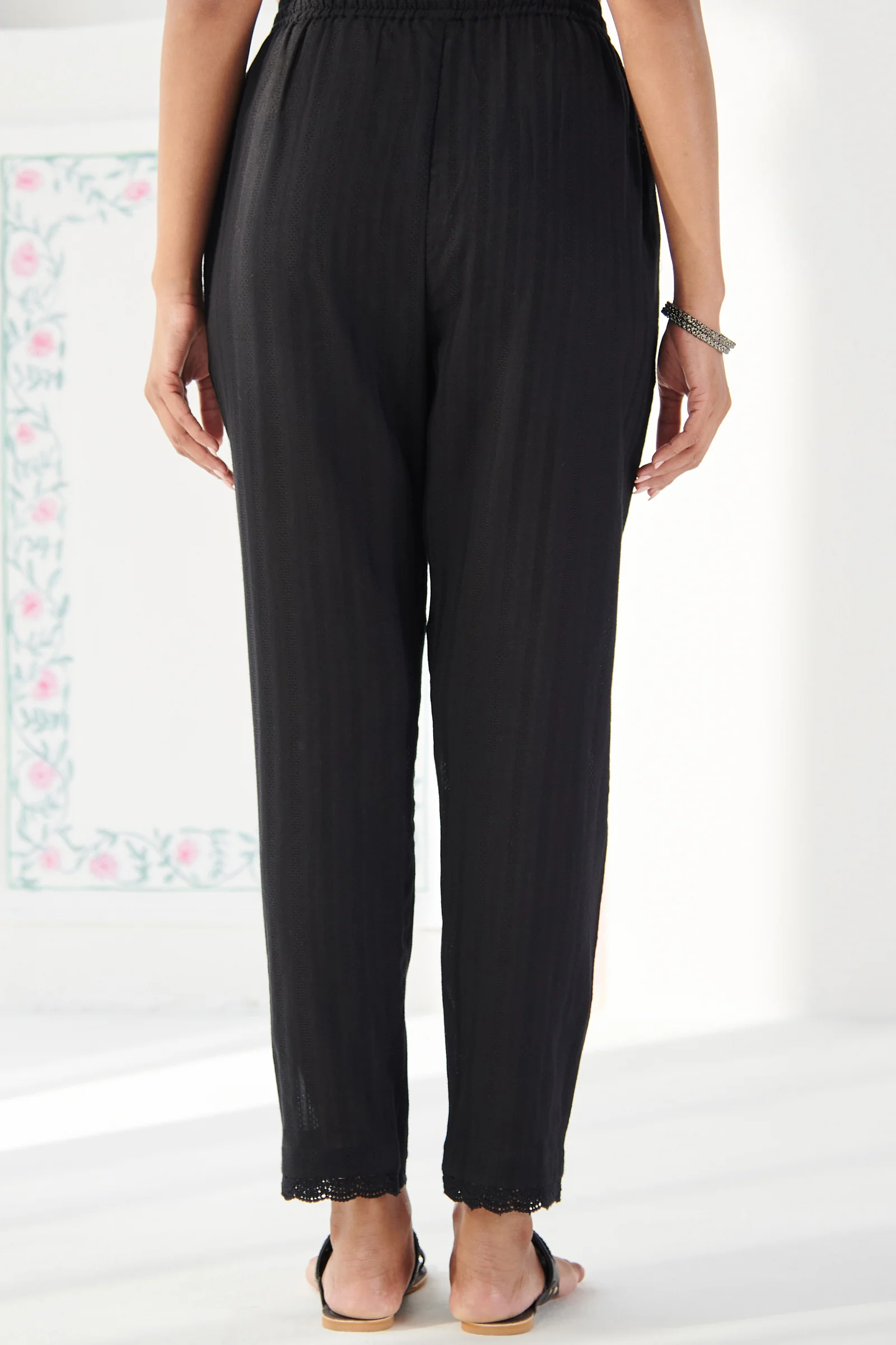 Surplus: Roza Nazira Black Narrow Pants - Image 5