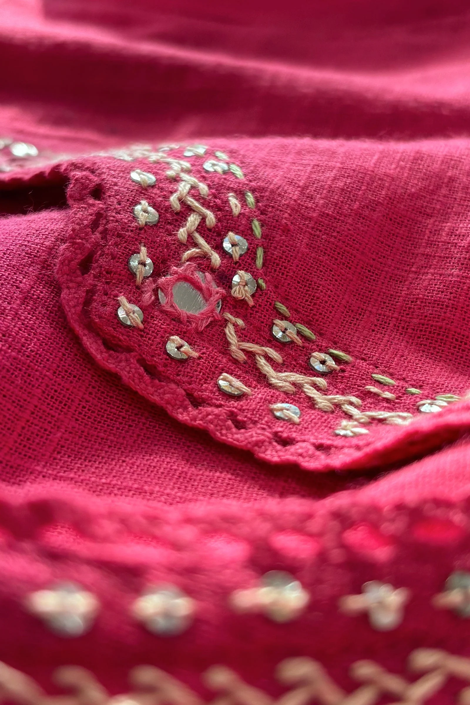 Surplus: Roza Zara Fuchsia Kurta - Image 3