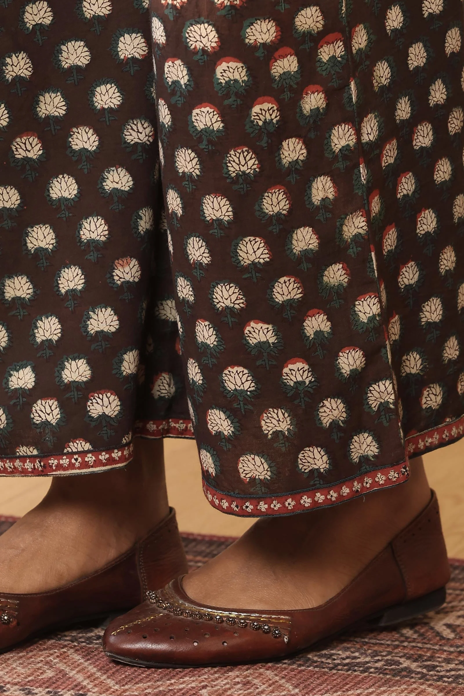 Surplus: Sehra Mehreen Bagru Farsi - Image 2