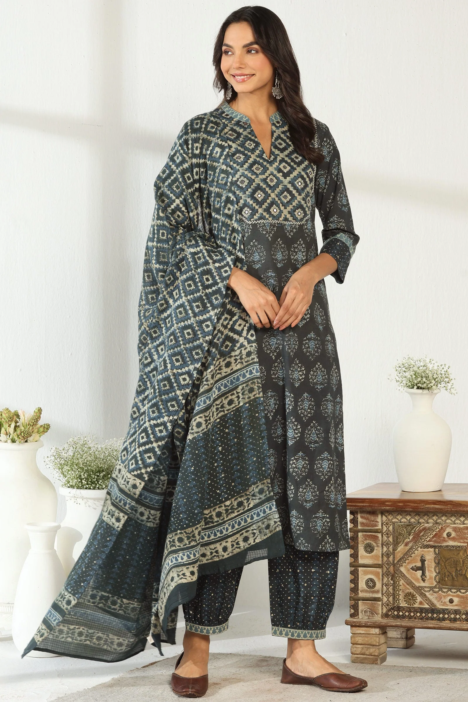 Surplus: Sehra Yasmina Akola Kurta - Image 5