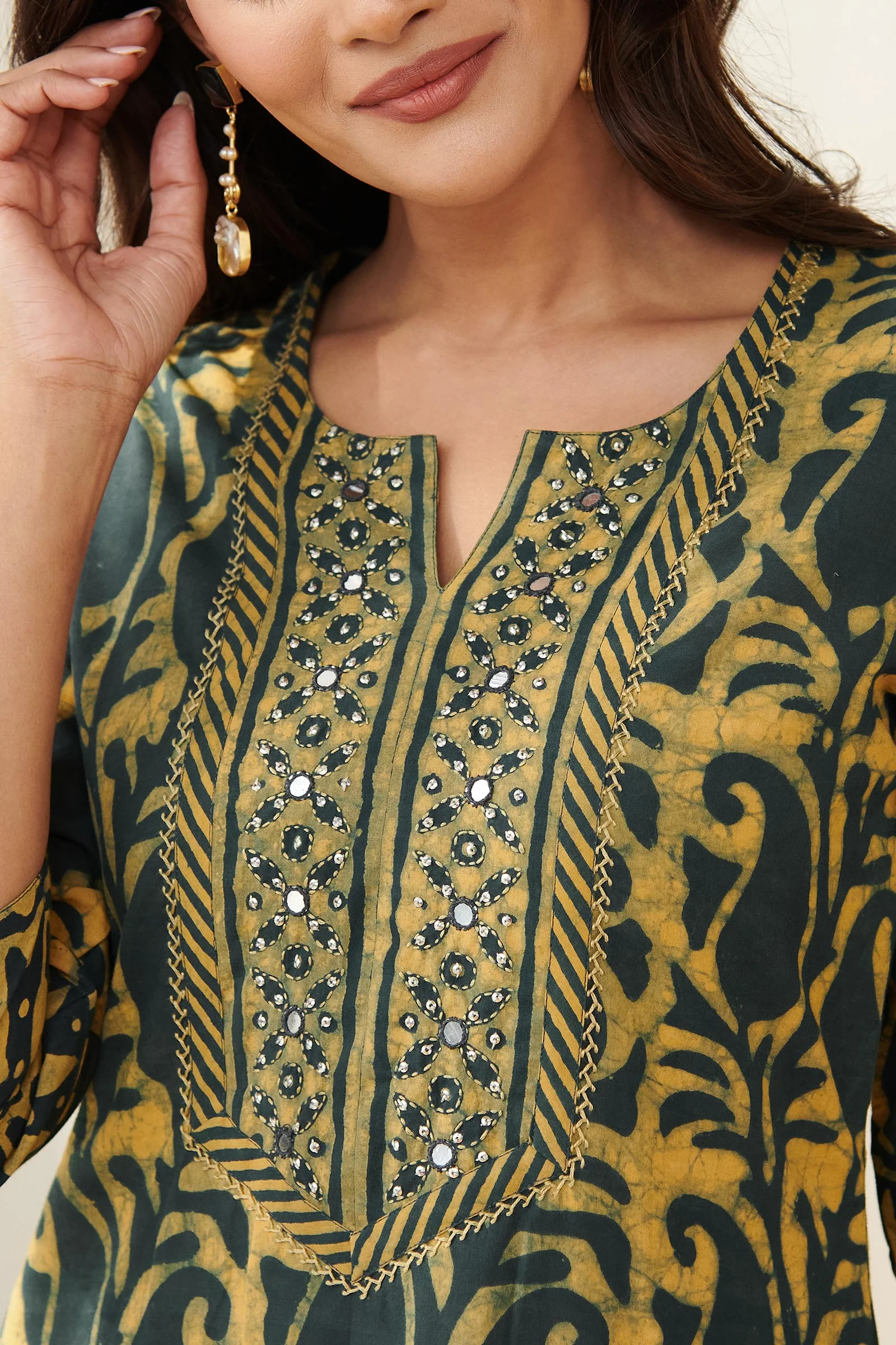 Surplus: Sehra Zaira Kurta - Image 4