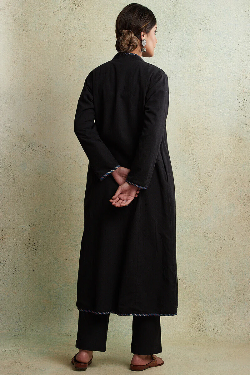 Zahabiya Kiara Reversible Handloom Jacket - Image 8