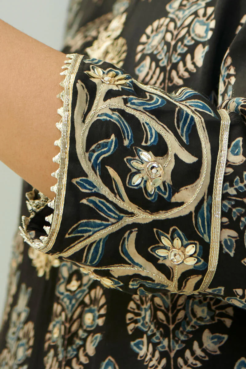 Zubeida Farheen Ajrak Modal Kurta - Image 5