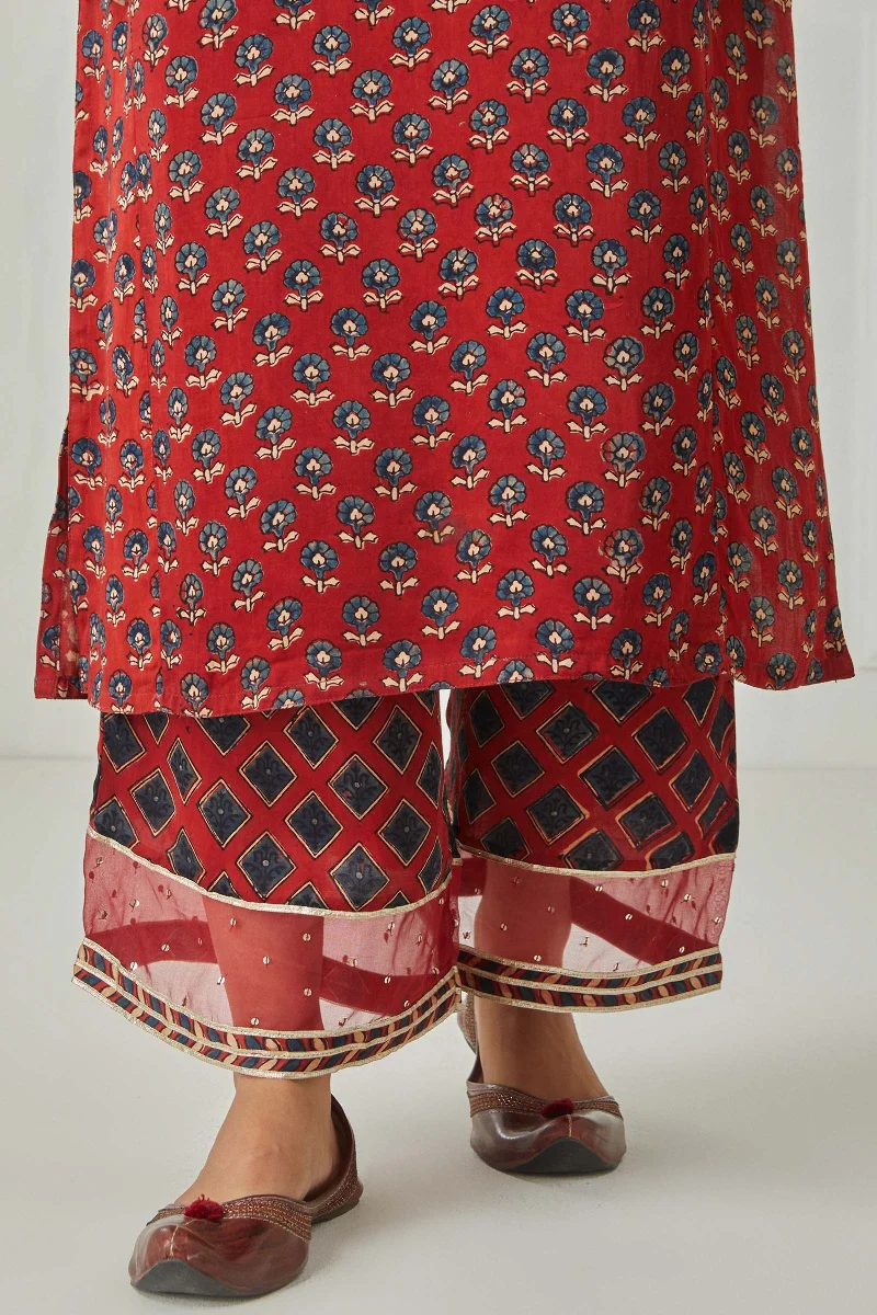 Zubeida Fizah Ajrak Modal Kurta - Image 6
