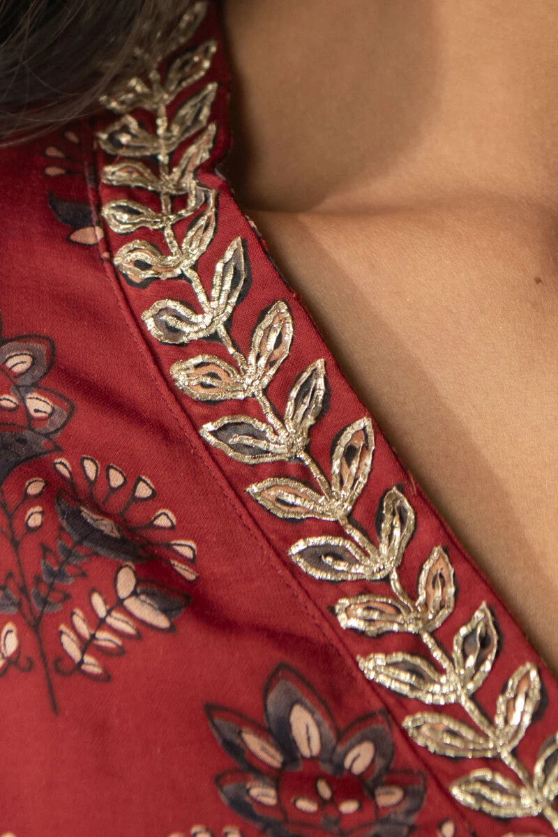 Zubeida Jahanzeb Ajrak Modal Kurta - Image 7